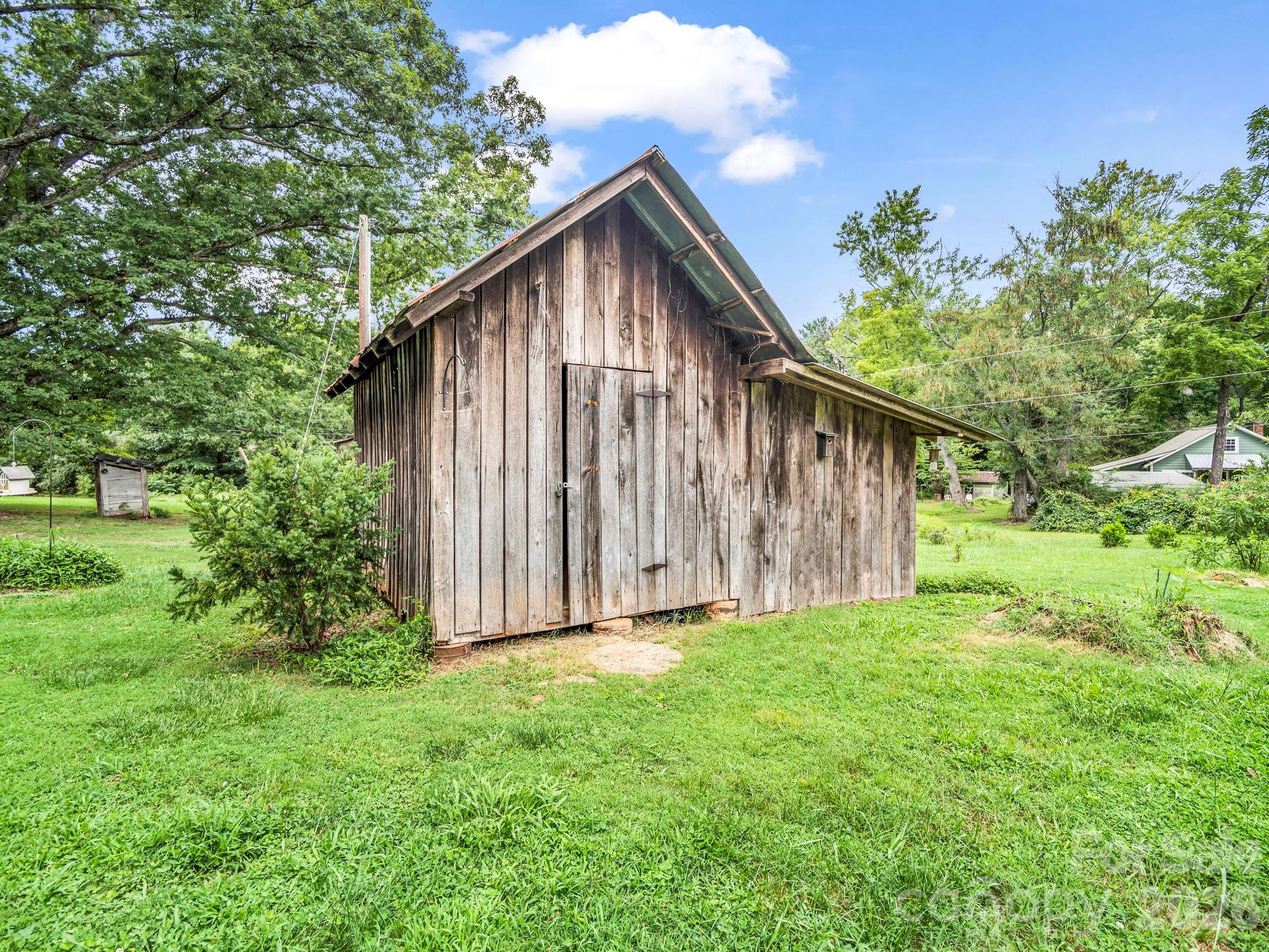 1264 Piney Ridge Road — Forest City