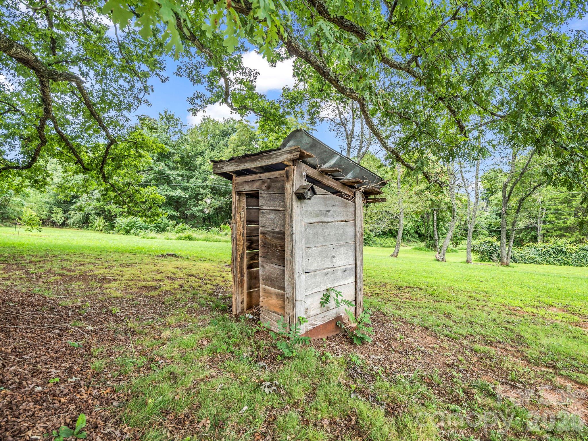1264 Piney Ridge Road — Forest City