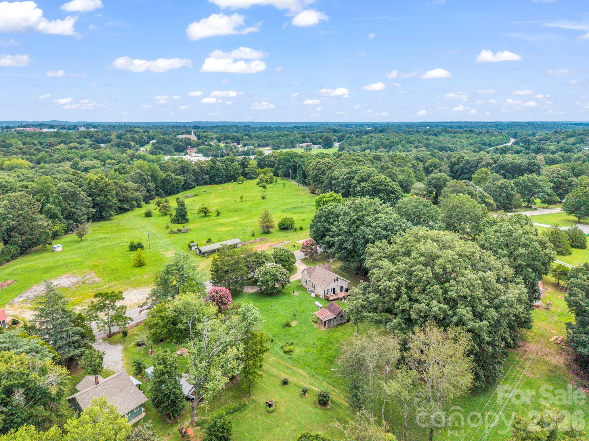 1264 Piney Ridge Road — Forest City