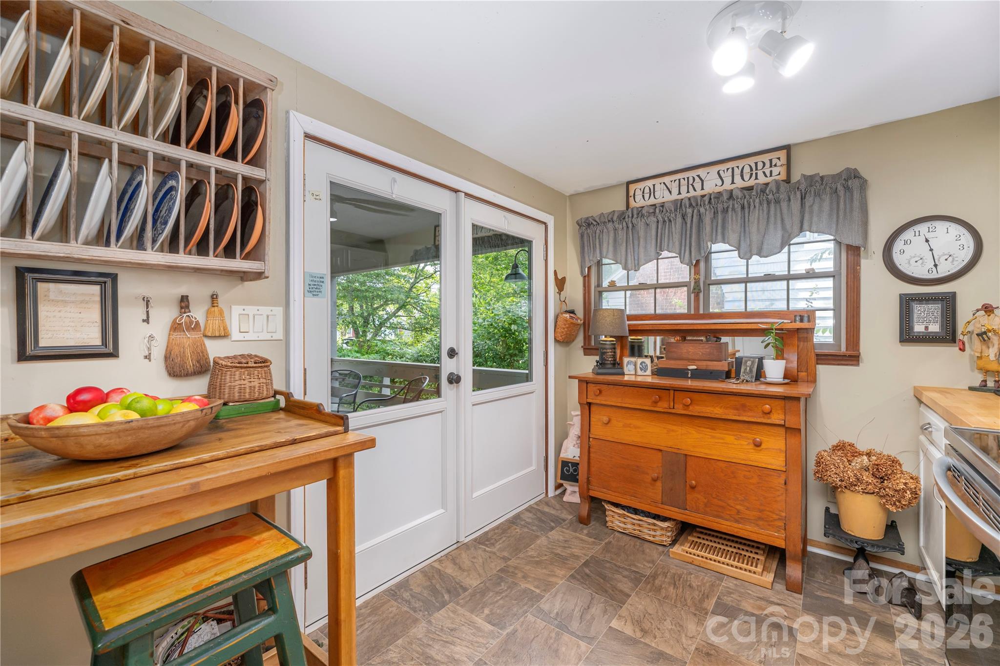 21 Lincoln Avenue — Asheville
