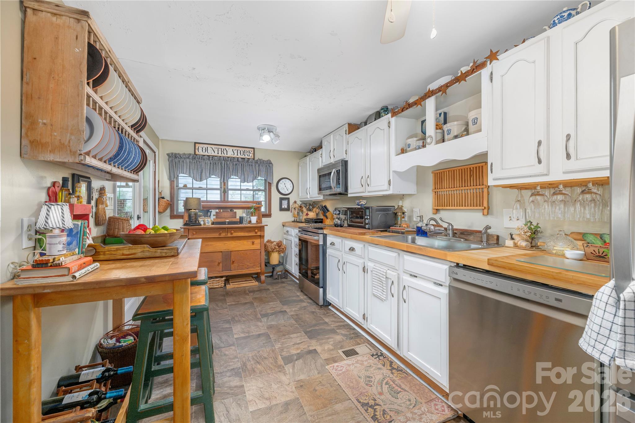 21 Lincoln Avenue — Asheville