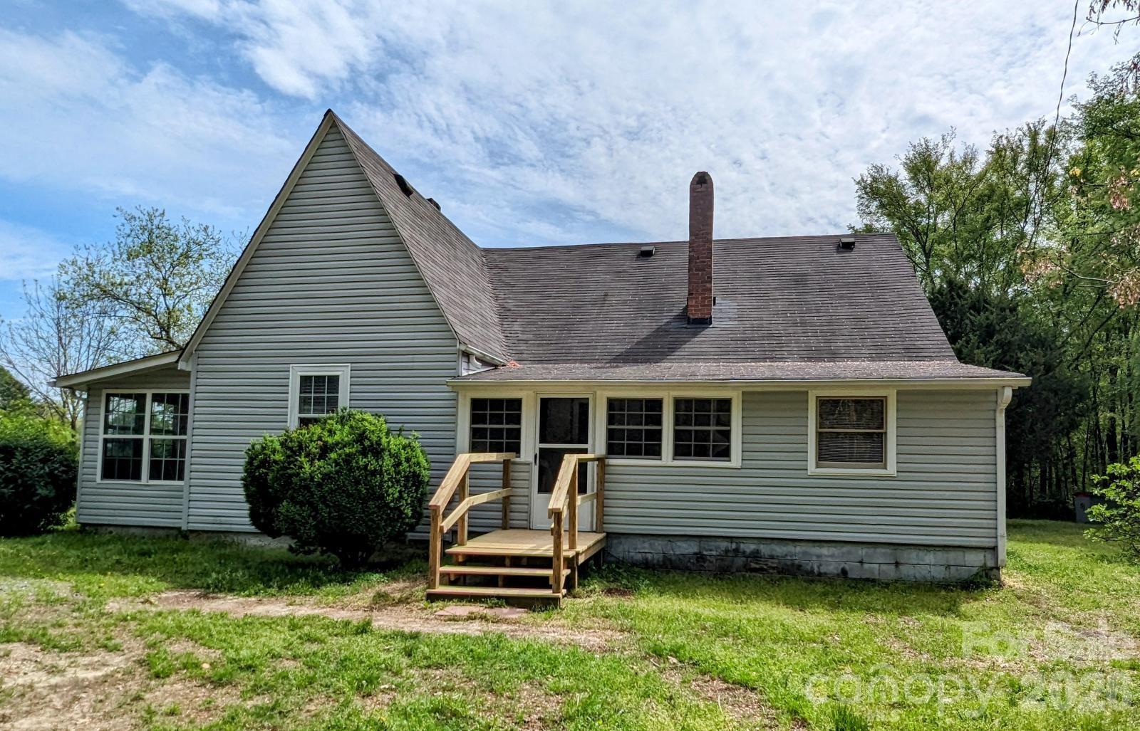 1862 Salem Church Road — Lincolnton