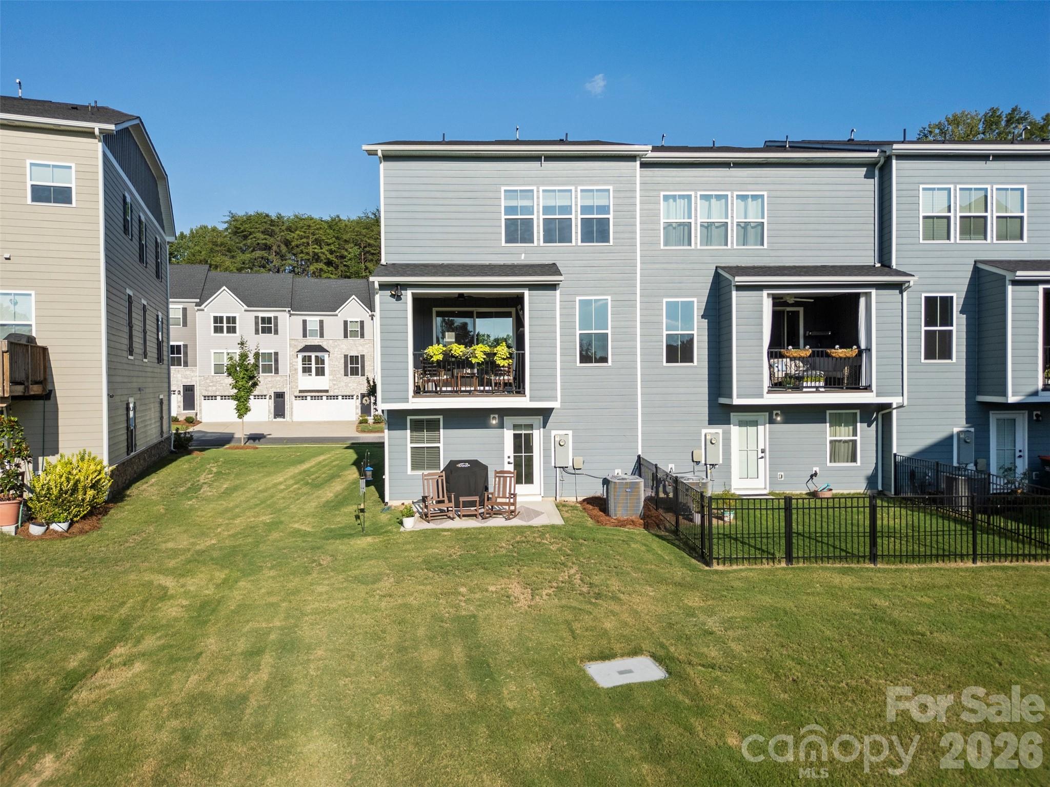 2035 Dornoch Road — Tega Cay