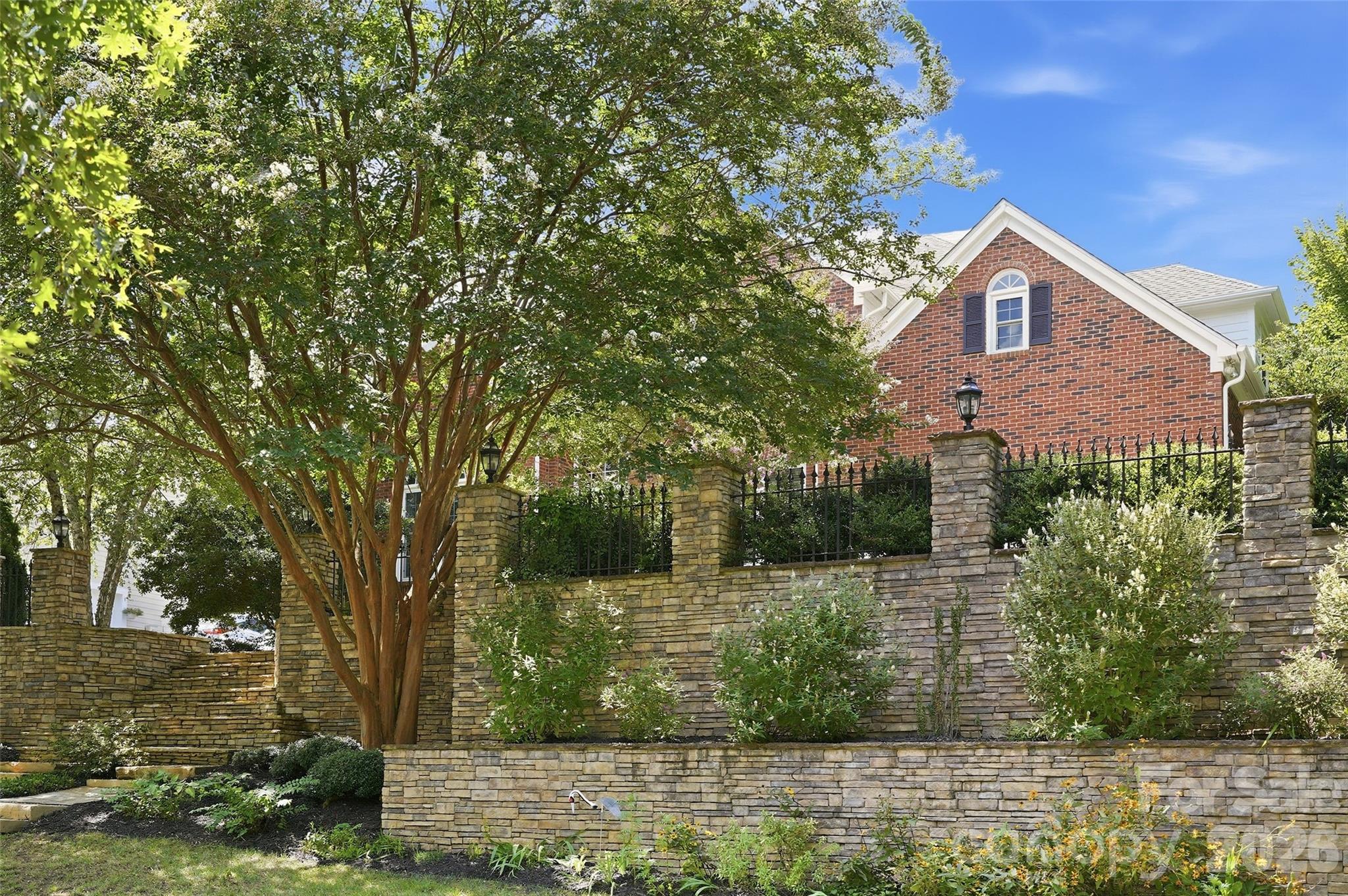 3518 Abbey Hill Lane — Charlotte
