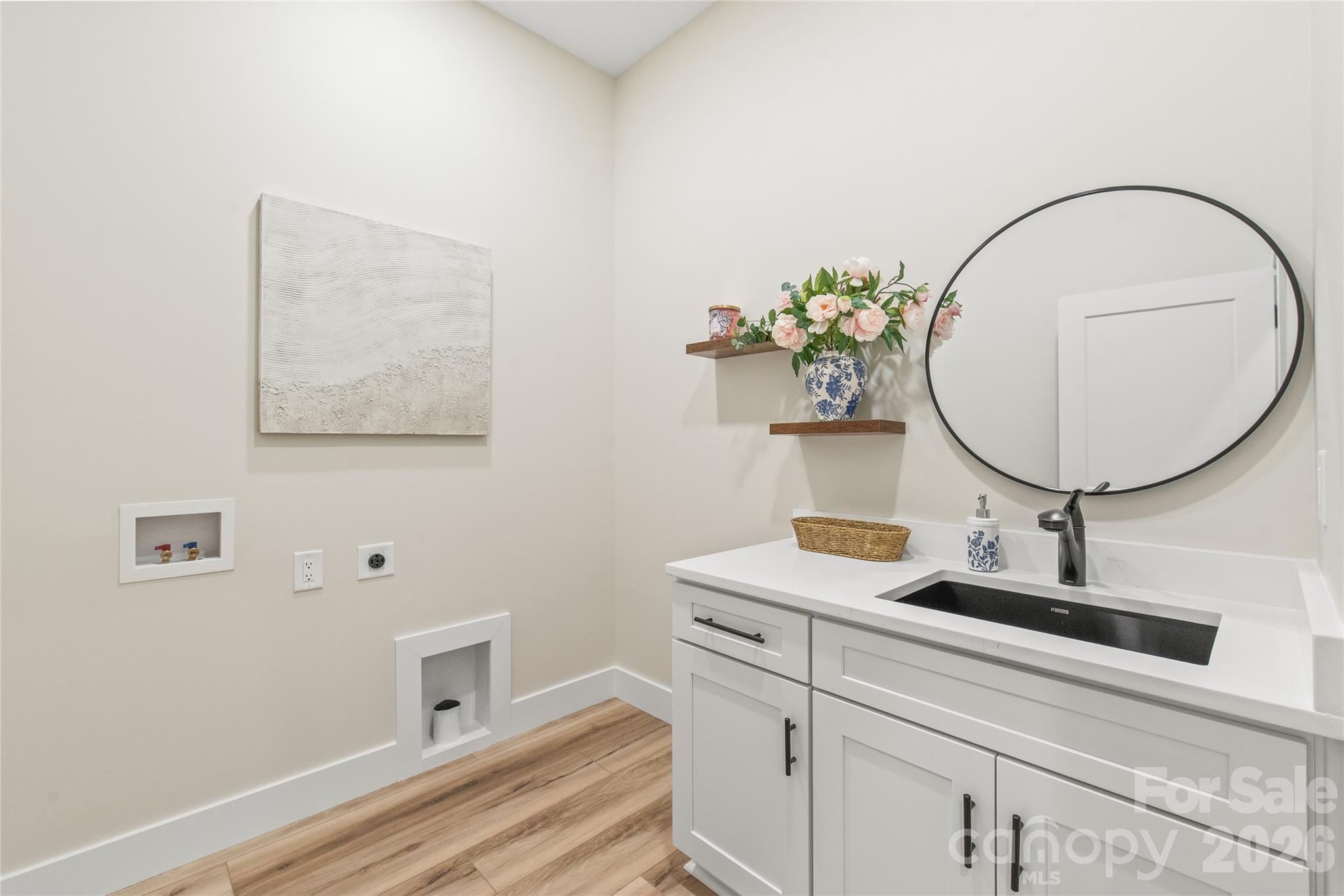 5822 Potter Road S — Waxhaw