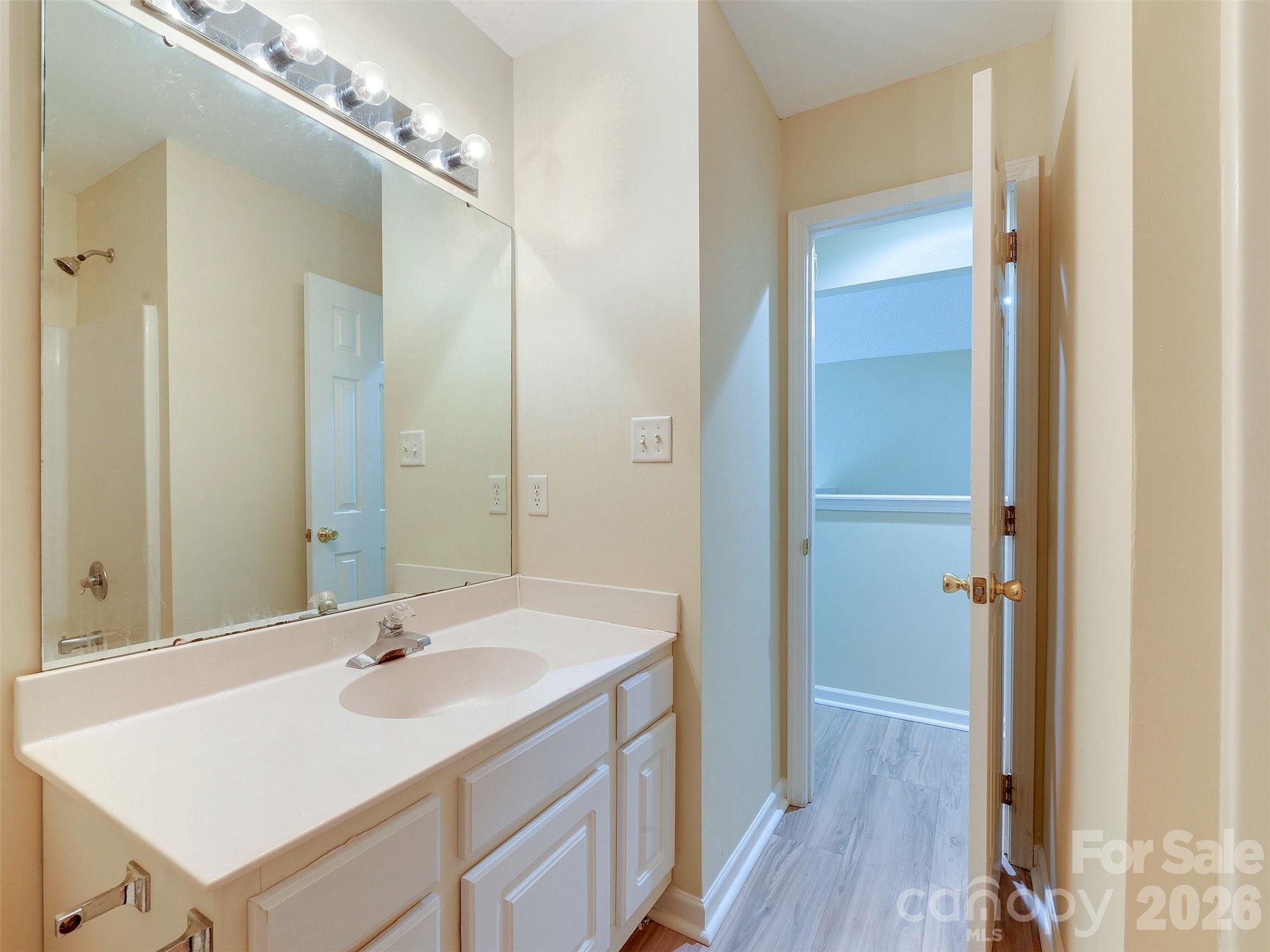 9128 Treyburn Drive — Charlotte