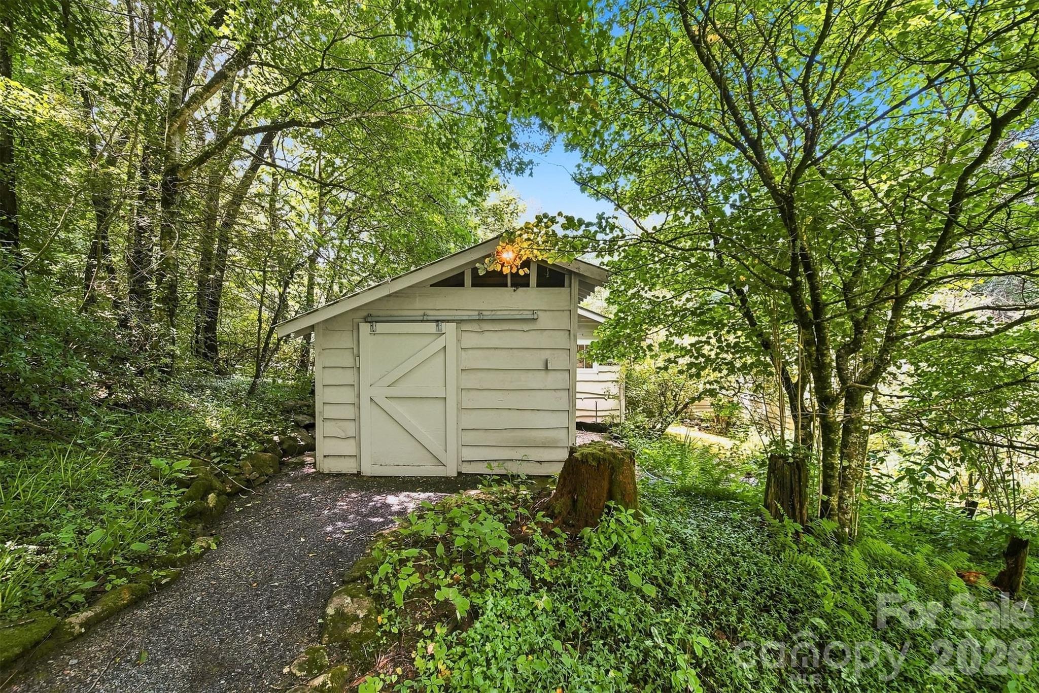 6354 Gingercake Road — Newland