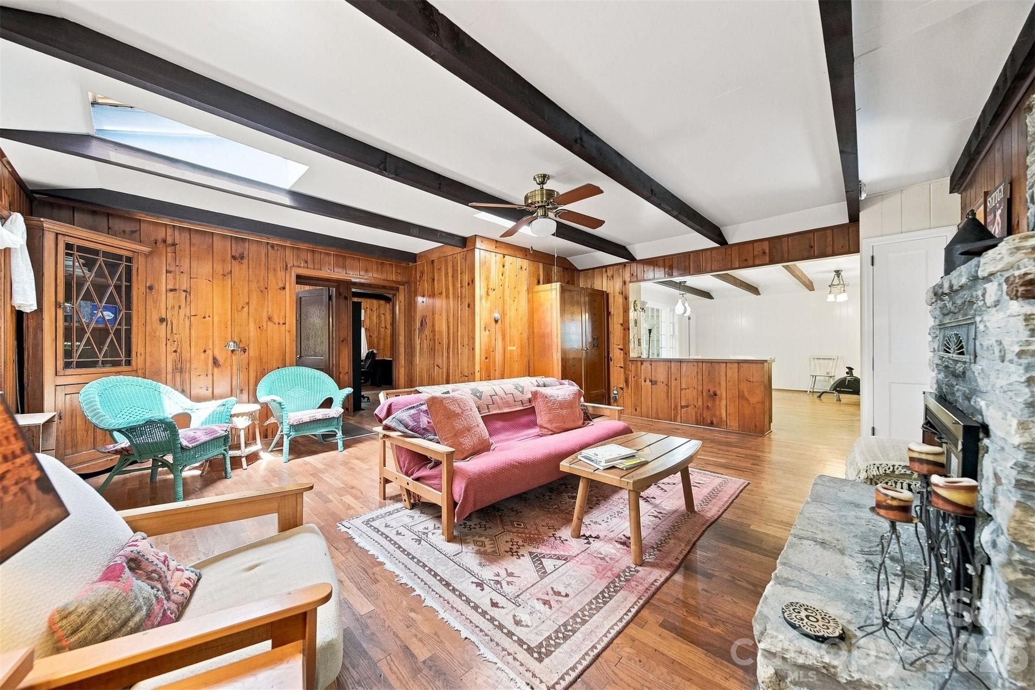 6354 Gingercake Road — Newland