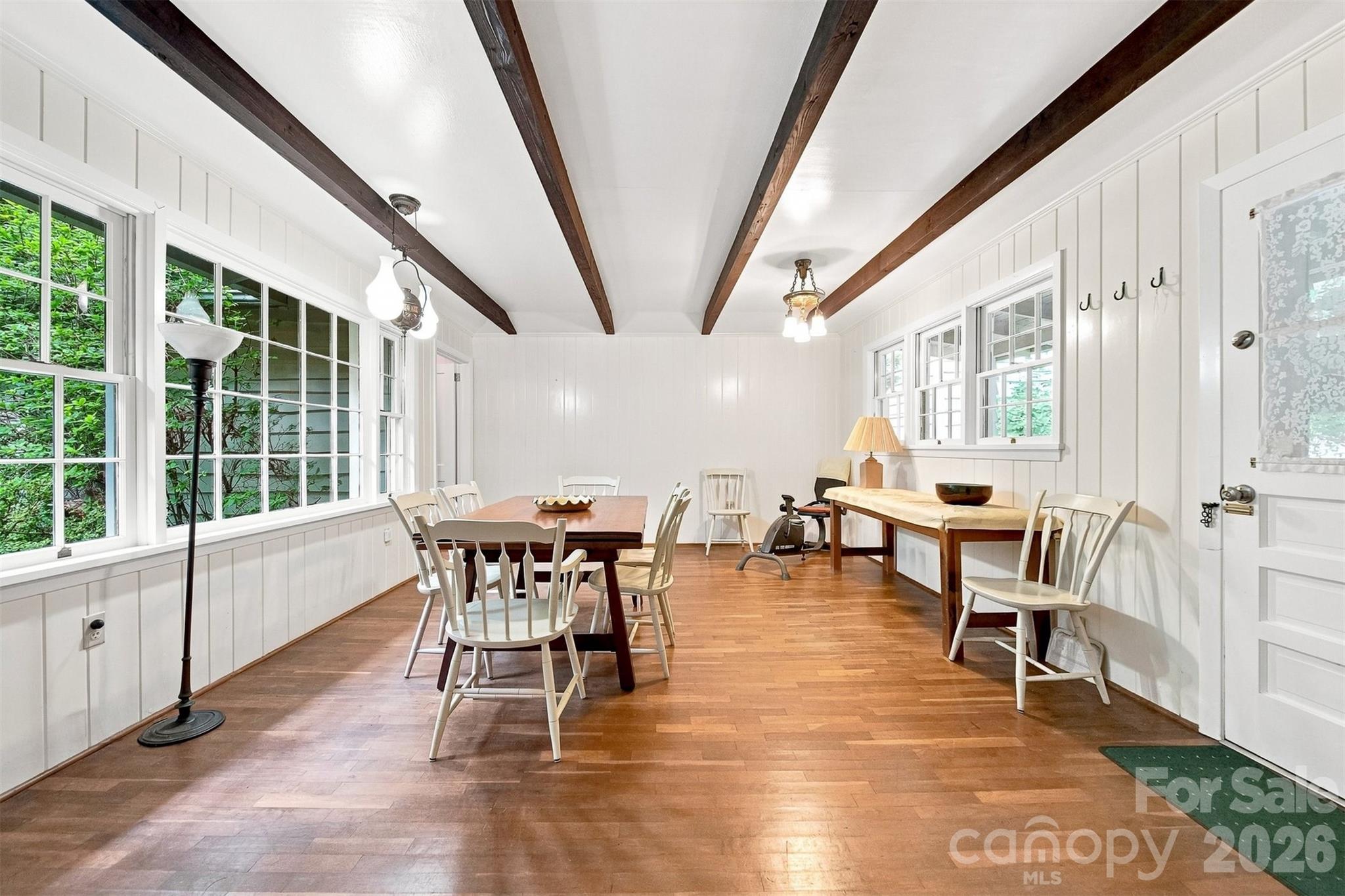 6354 Gingercake Road — Newland