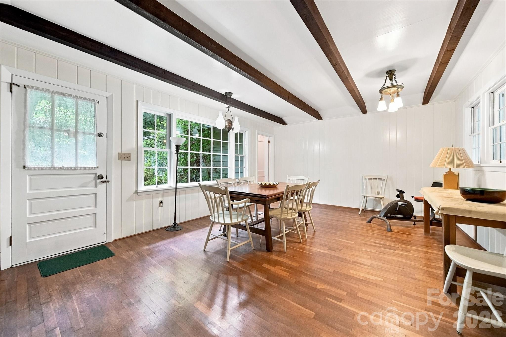 6354 Gingercake Road — Newland