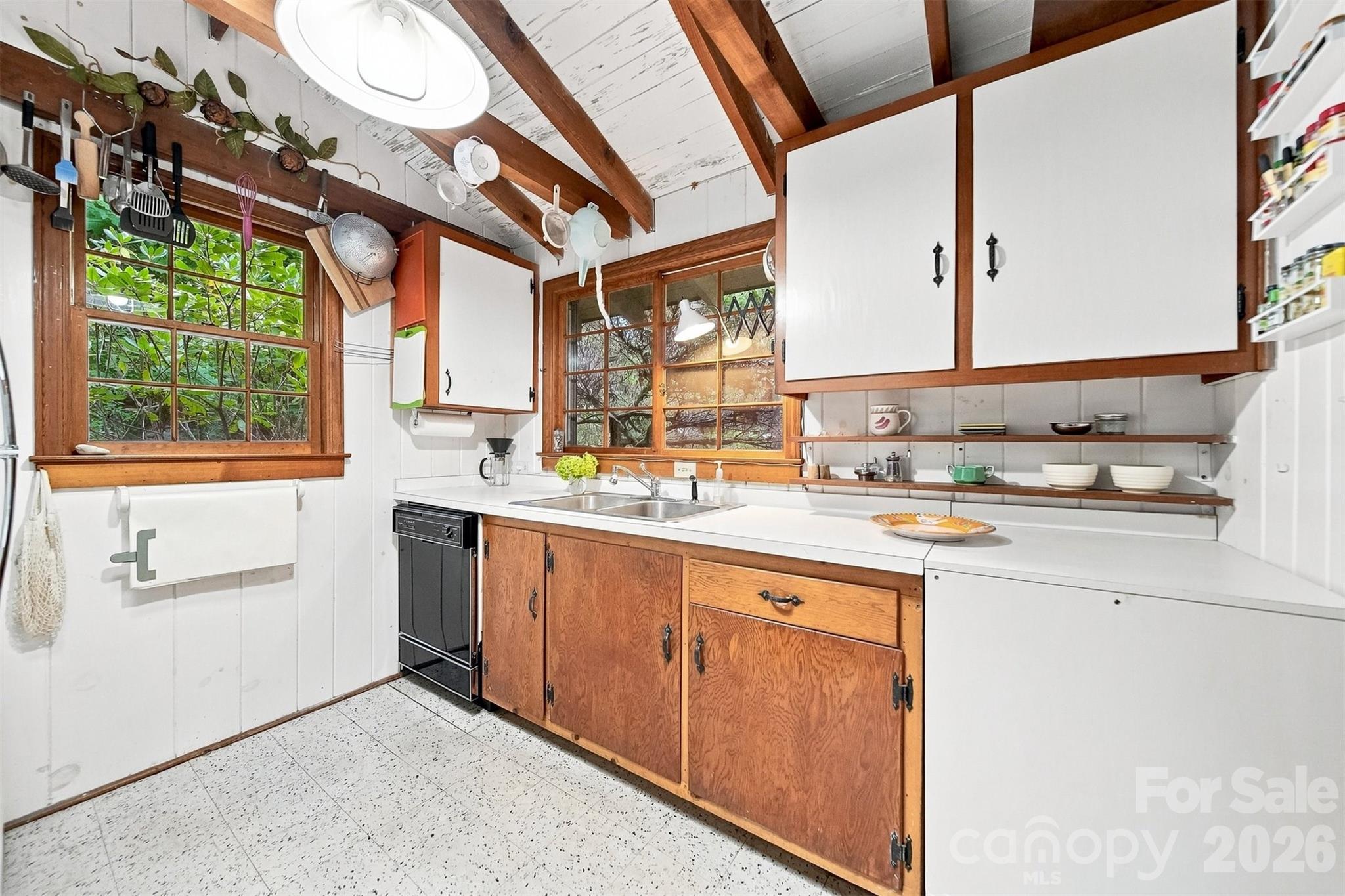 6354 Gingercake Road — Newland