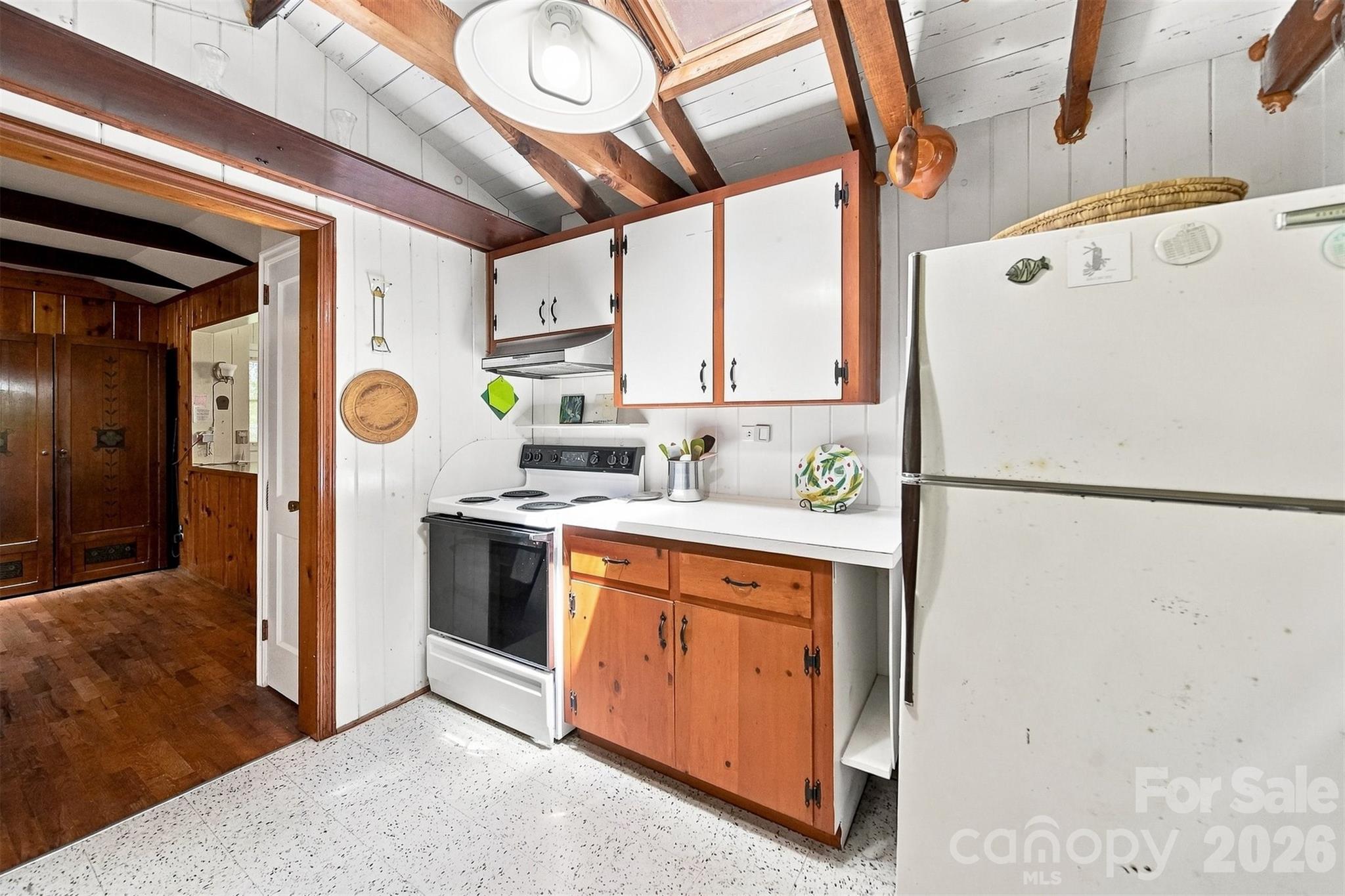 6354 Gingercake Road — Newland