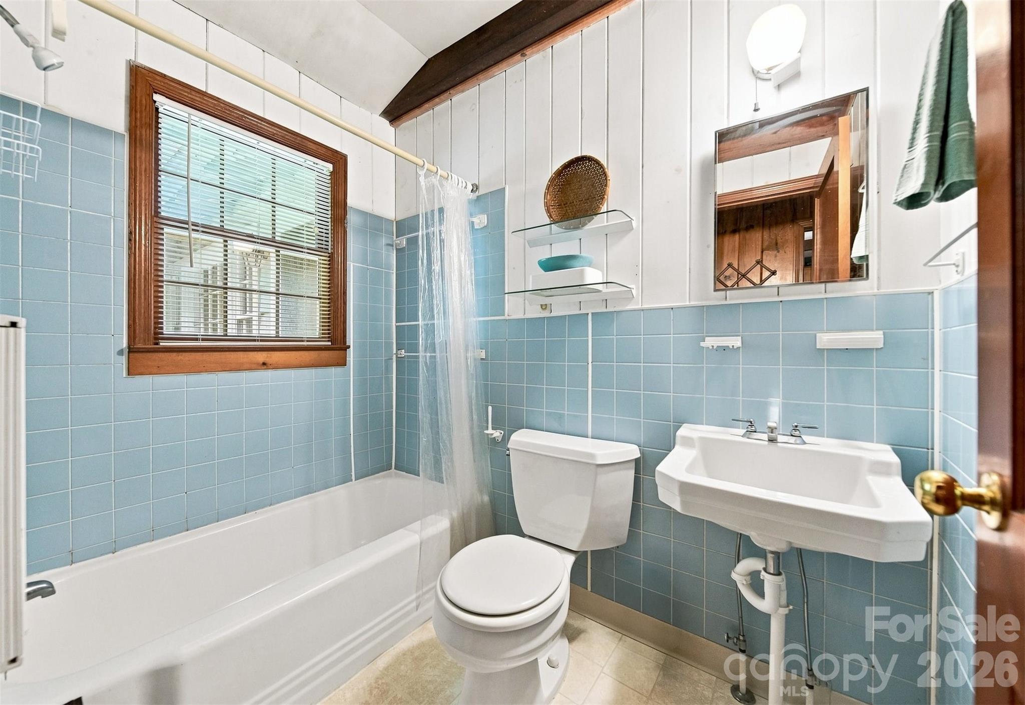 6354 Gingercake Road — Newland