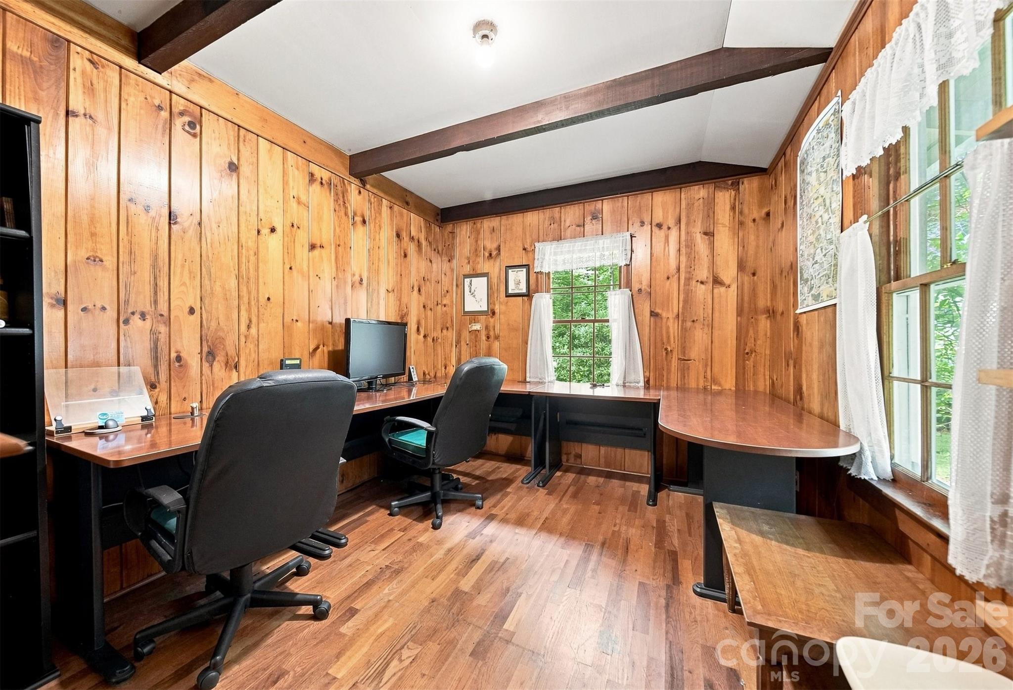 6354 Gingercake Road — Newland
