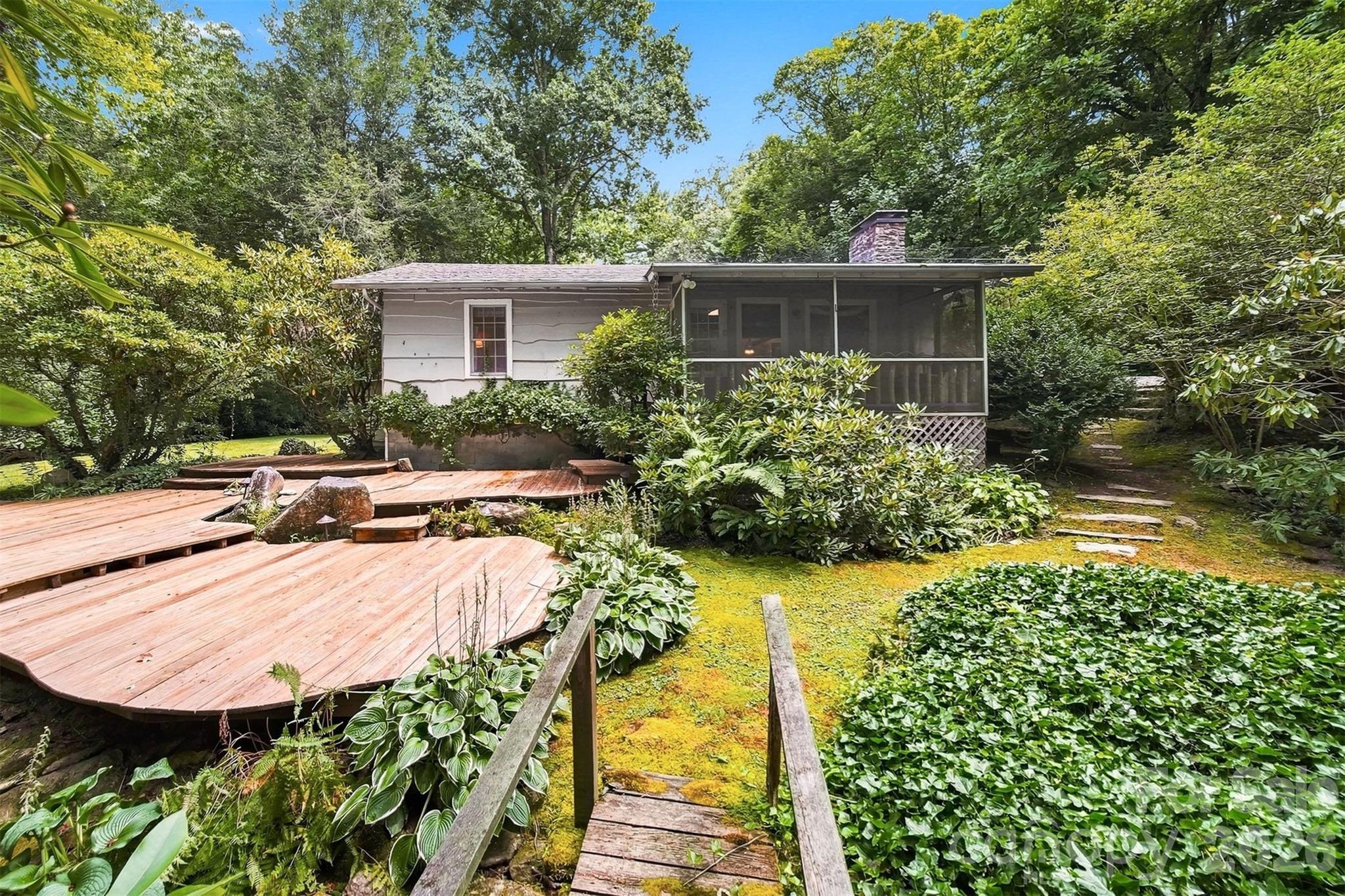 6354 Gingercake Road — Newland