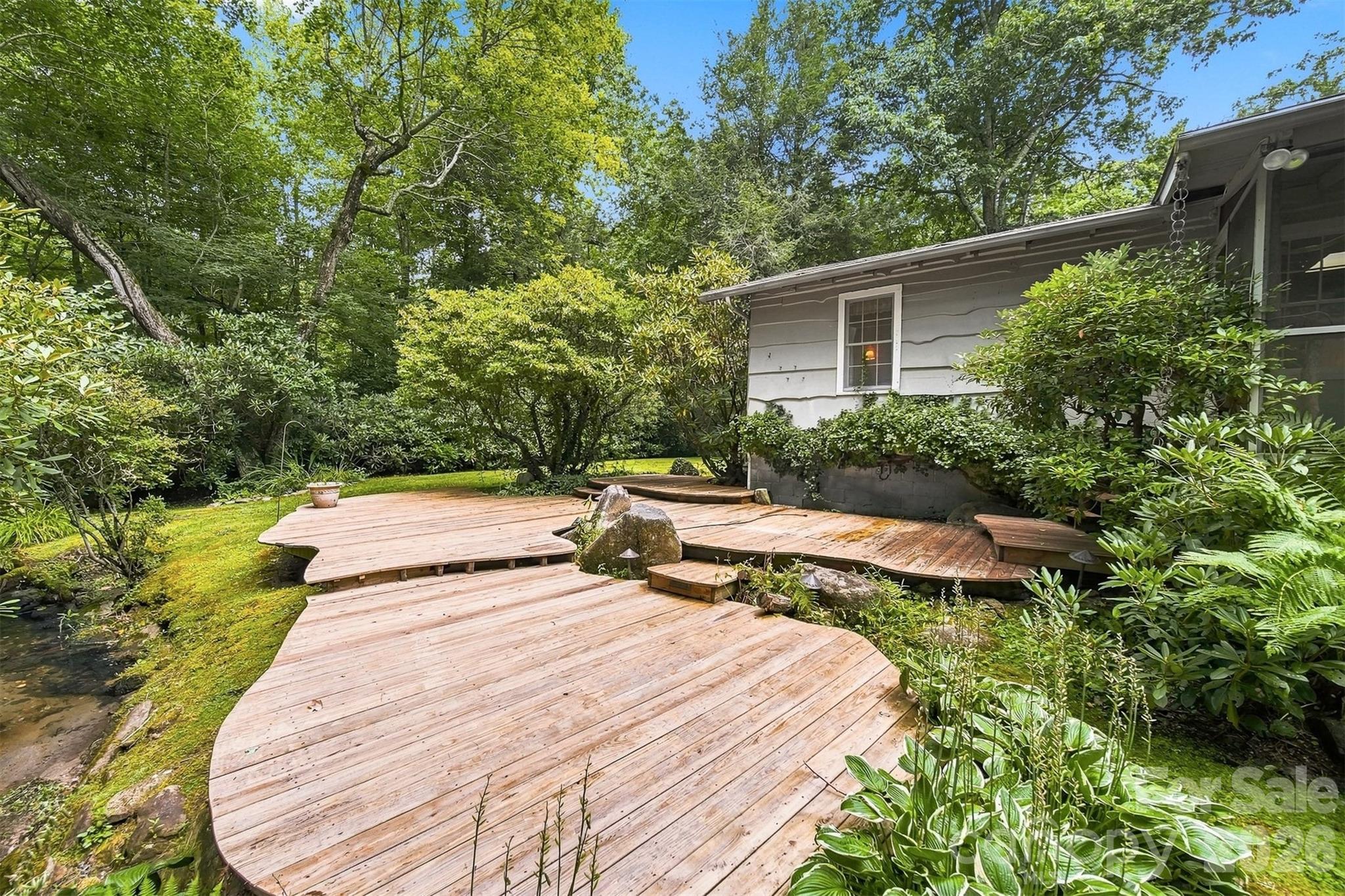 6354 Gingercake Road — Newland