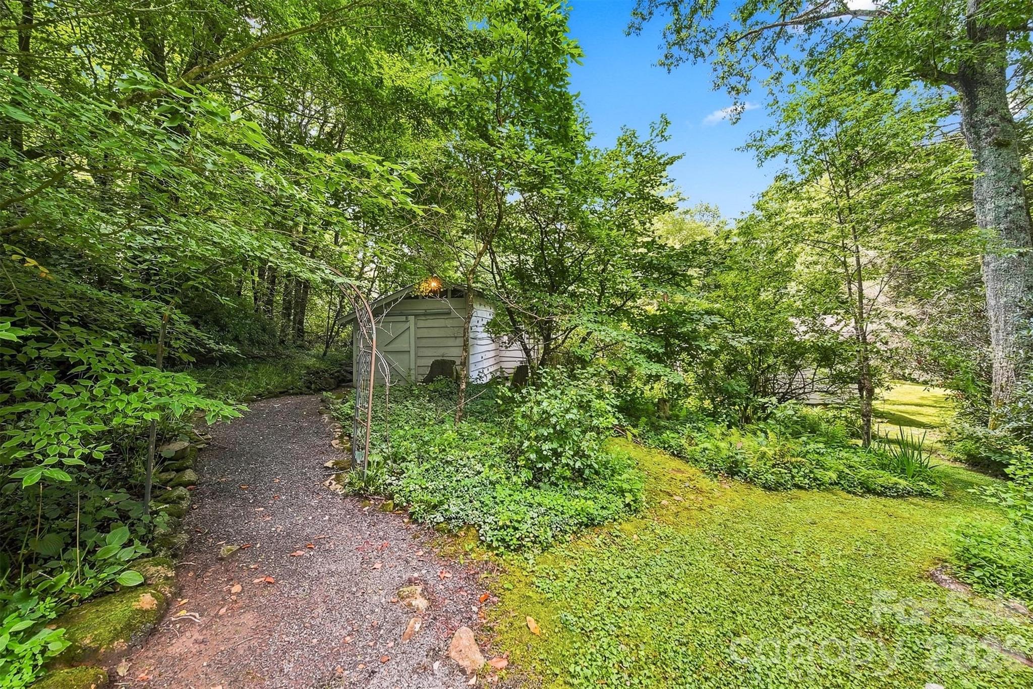6354 Gingercake Road — Newland