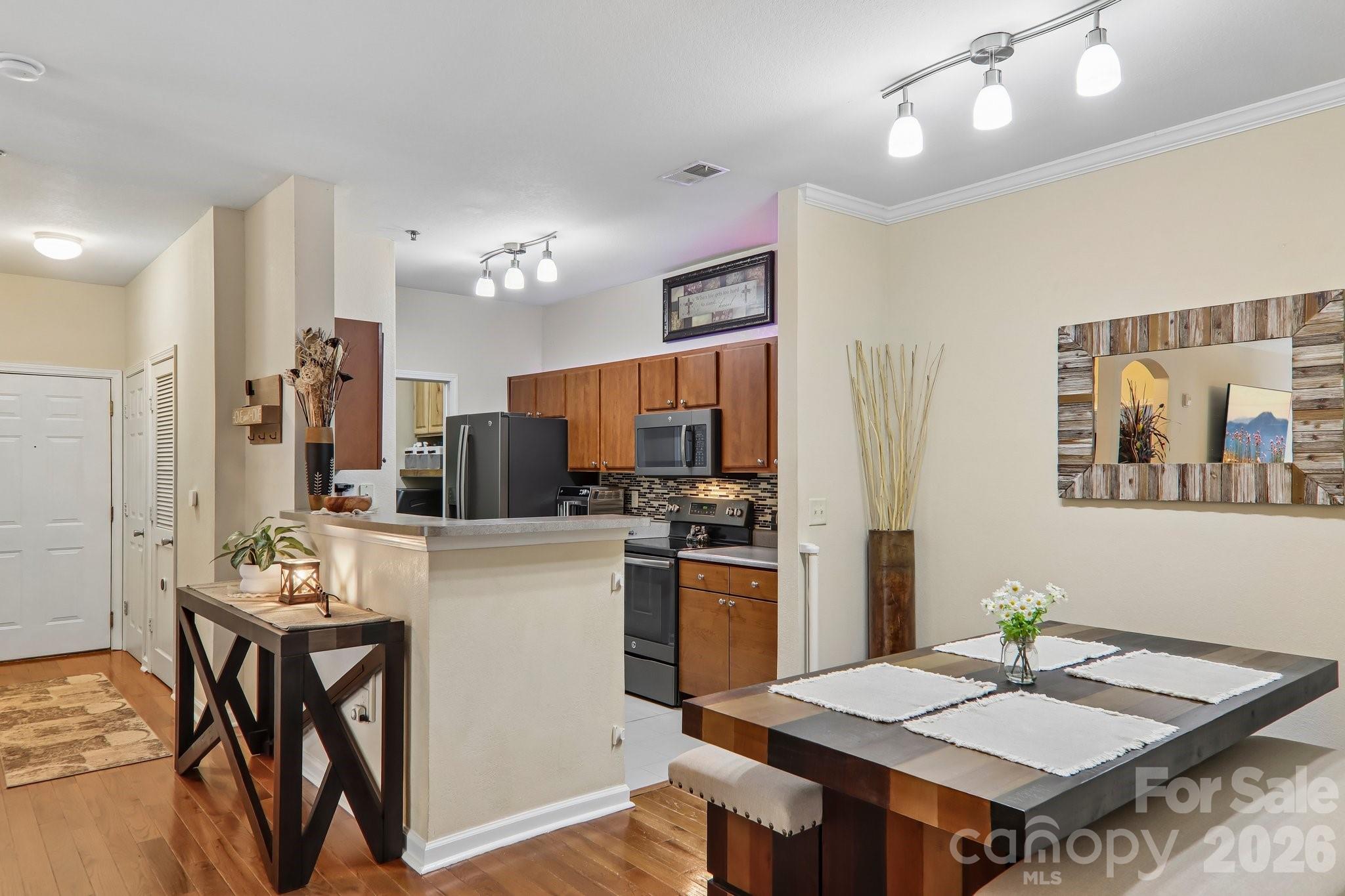 100 Vista Lake Drive #2 — Candler