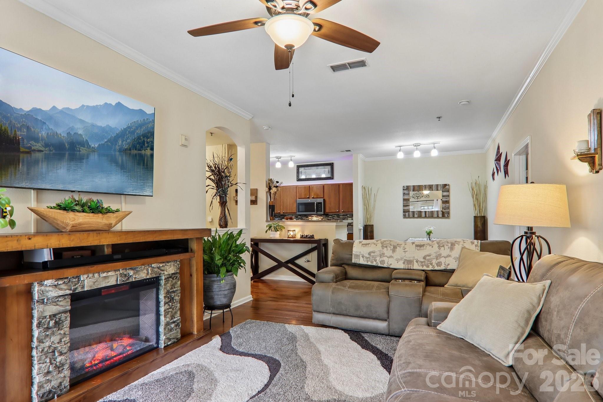 100 Vista Lake Drive #2 — Candler