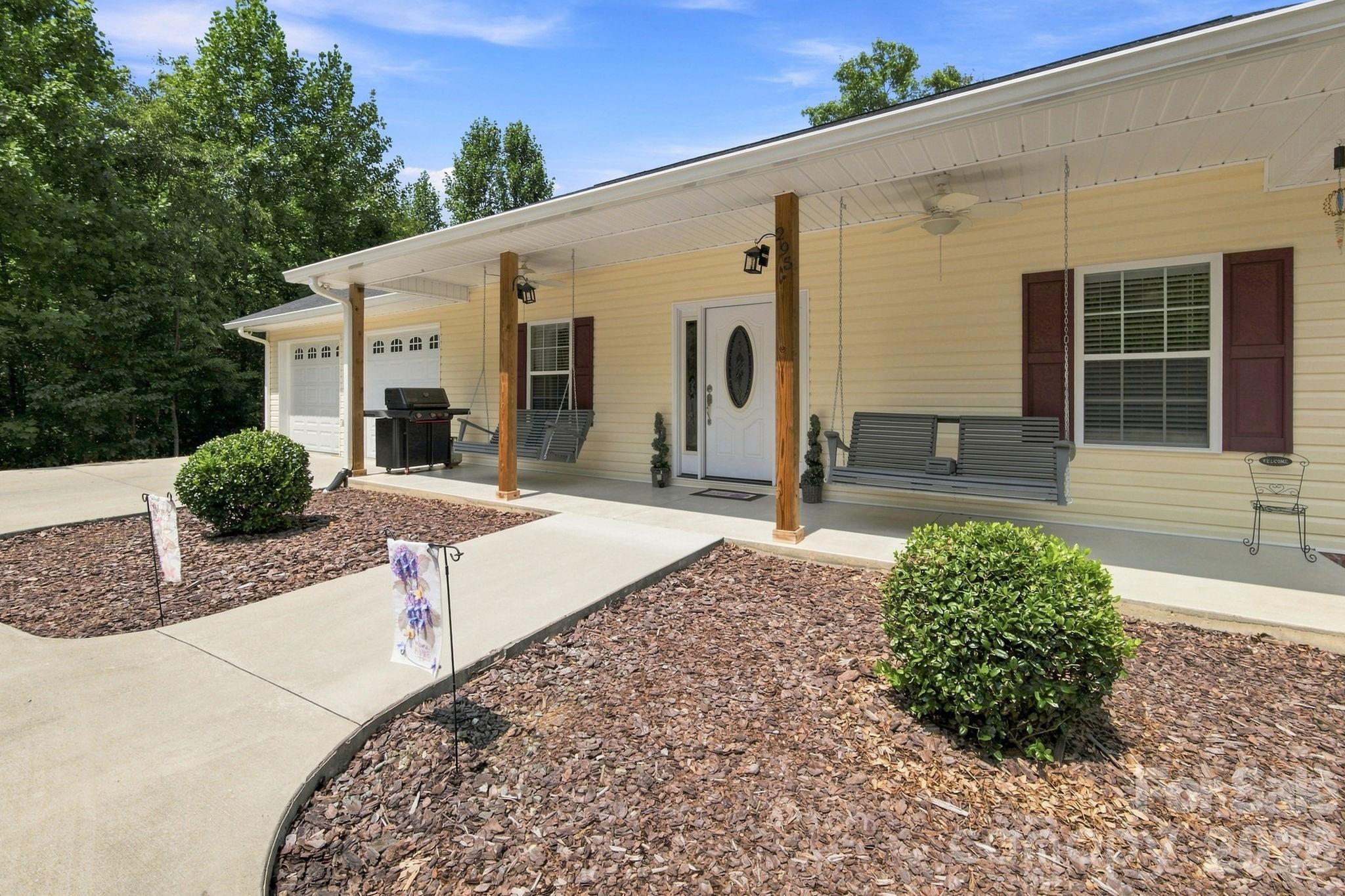 295 Idlewood Drive — Marion
