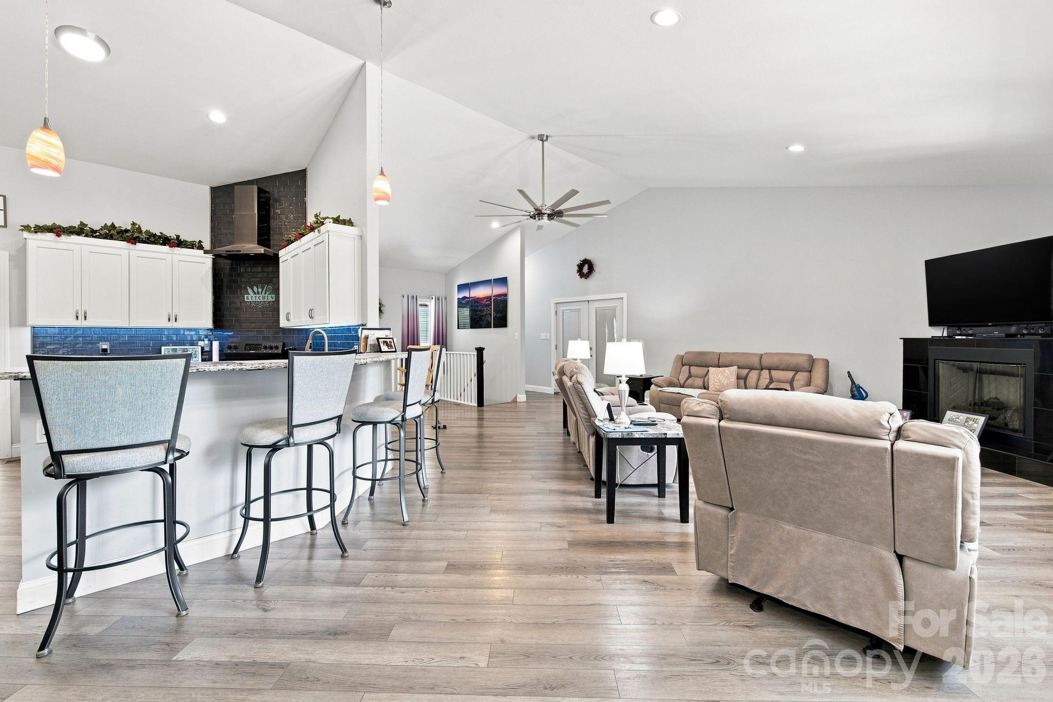 295 Idlewood Drive — Marion