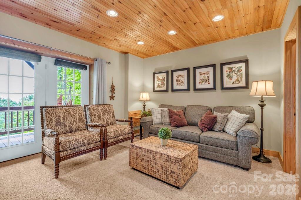 199 Bear Drive — Blowing Rock