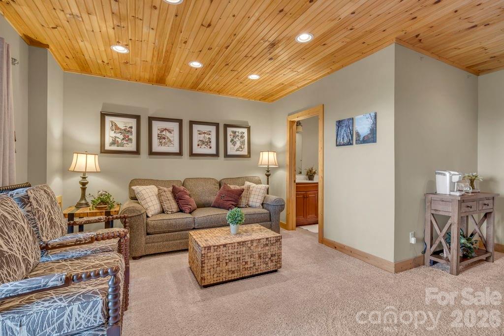 199 Bear Drive — Blowing Rock
