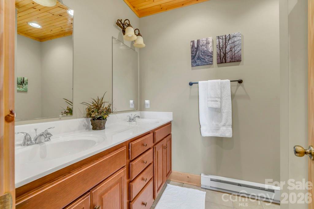 199 Bear Drive — Blowing Rock