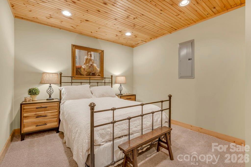 199 Bear Drive — Blowing Rock