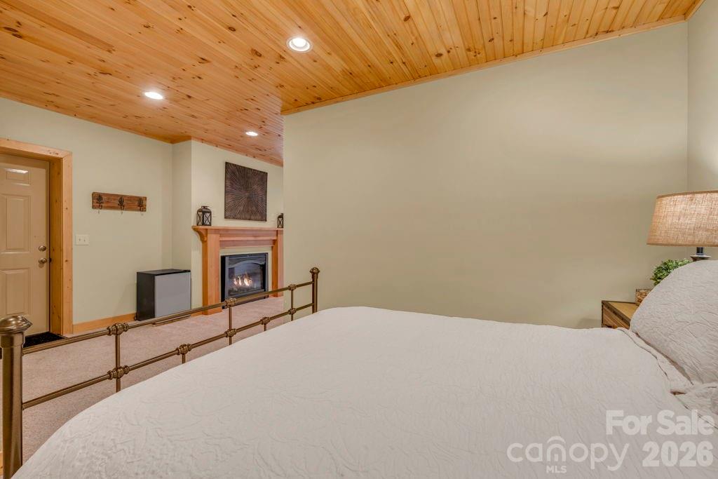 199 Bear Drive — Blowing Rock