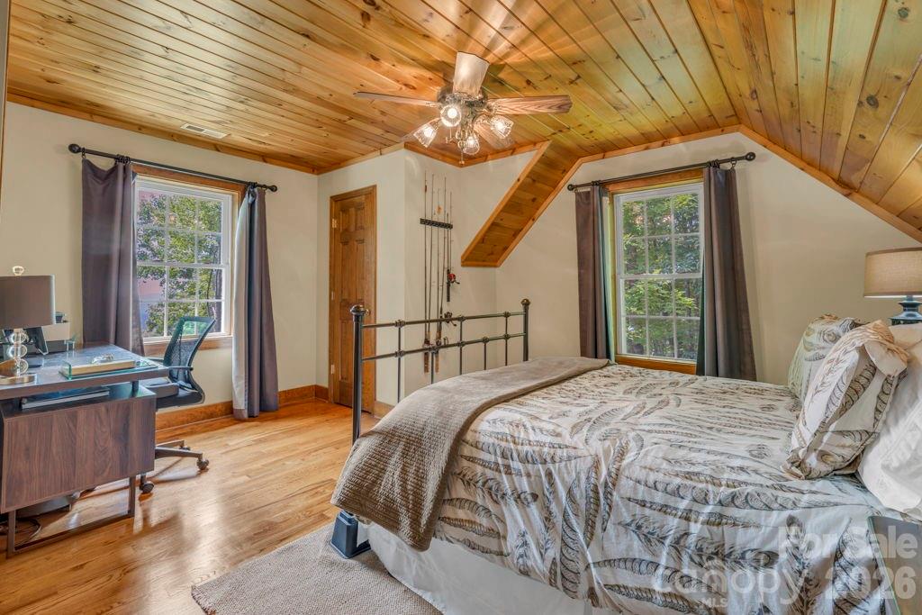 199 Bear Drive — Blowing Rock