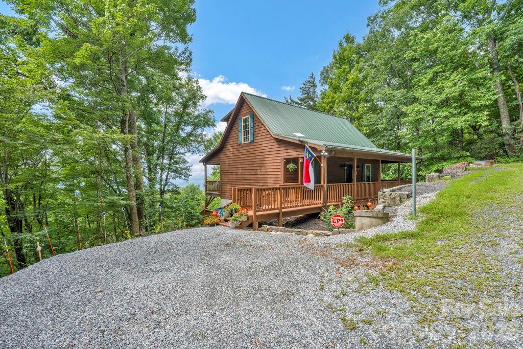 199 Bear Drive — Blowing Rock