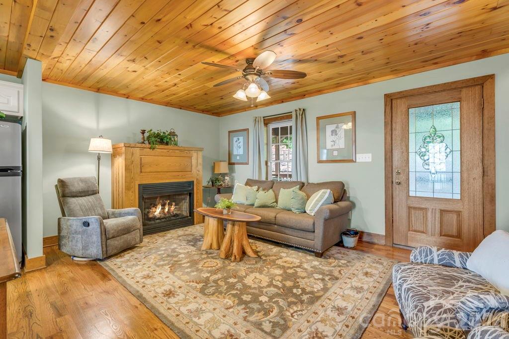 199 Bear Drive — Blowing Rock