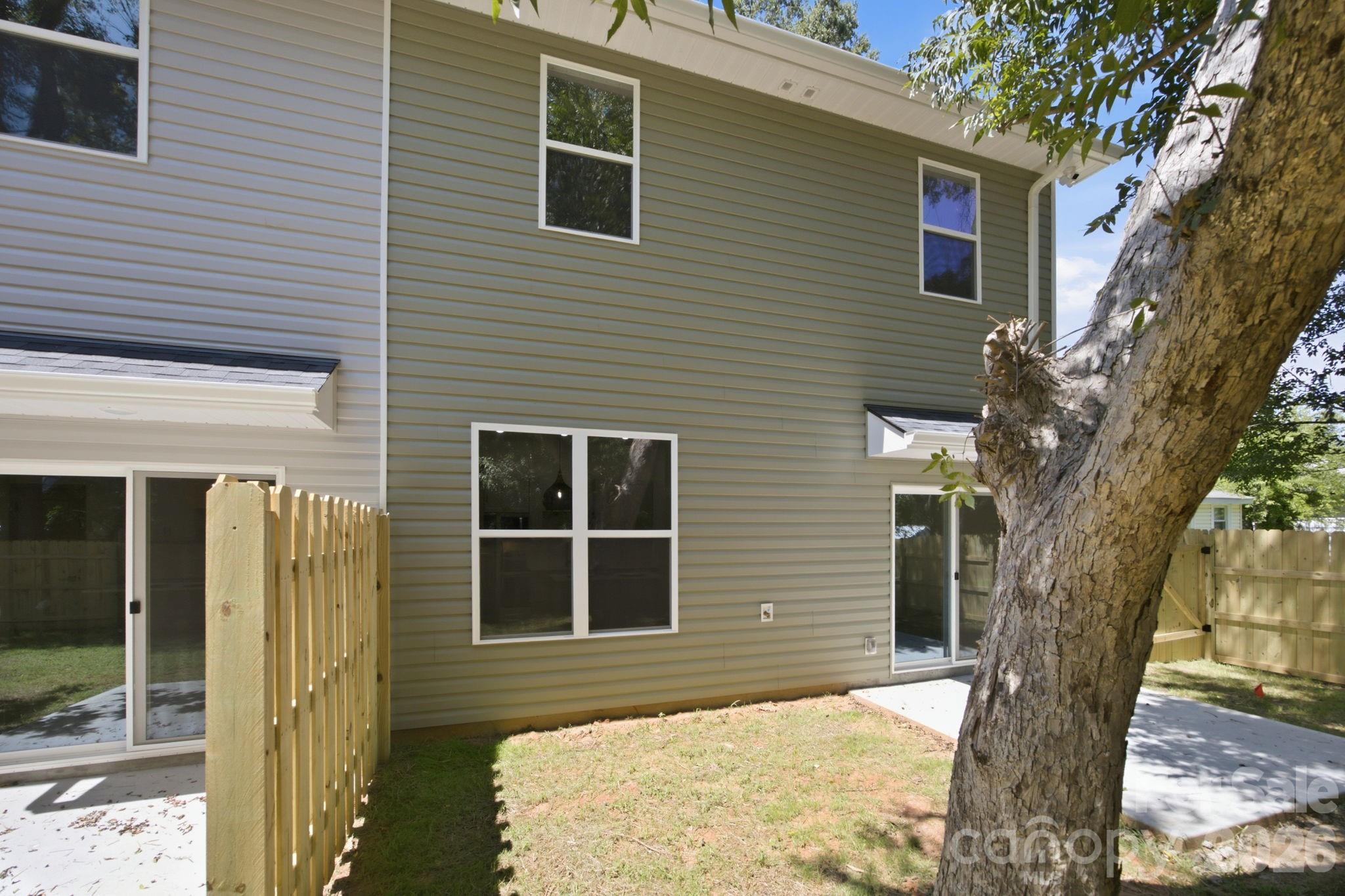 325 Lincoln Street SW #1/Unit A — Concord