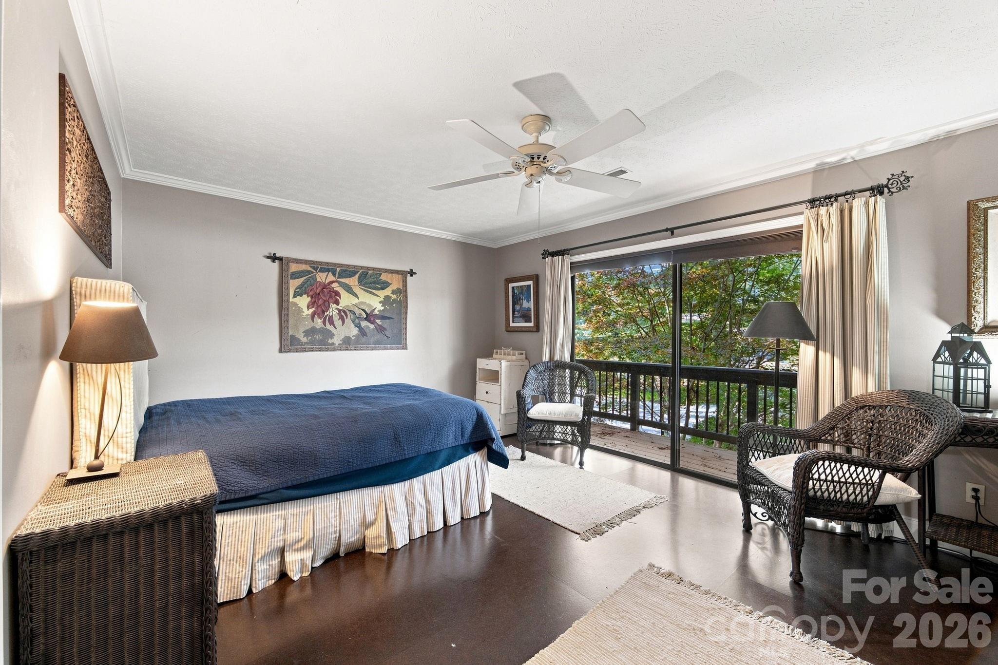 98 Laurelwood Circle W #6 — Hendersonville