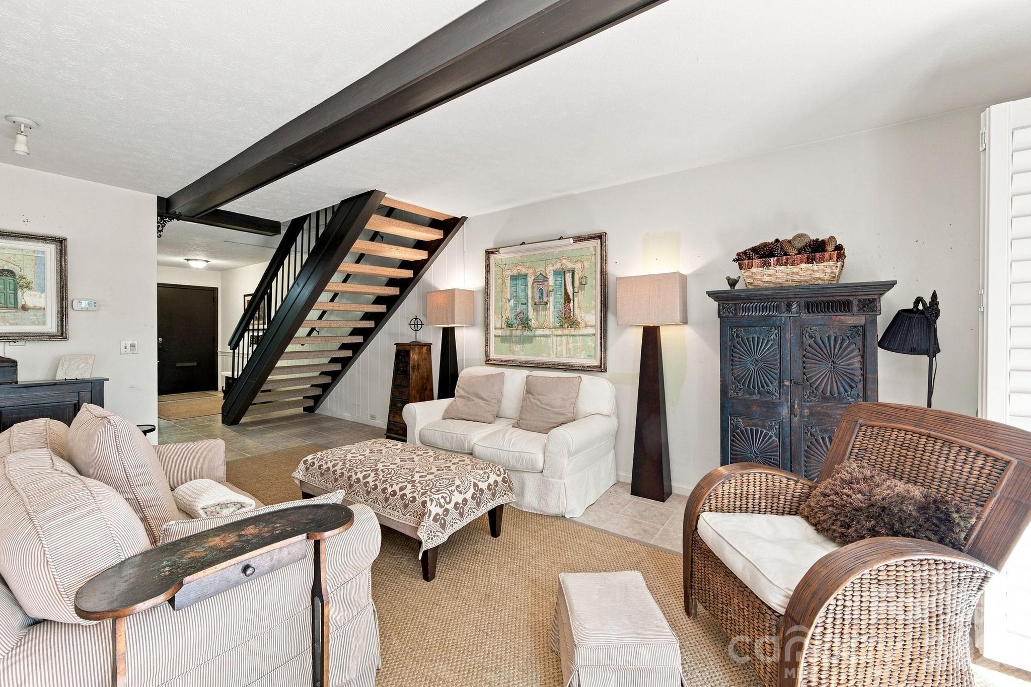 98 Laurelwood Circle W #6 — Hendersonville