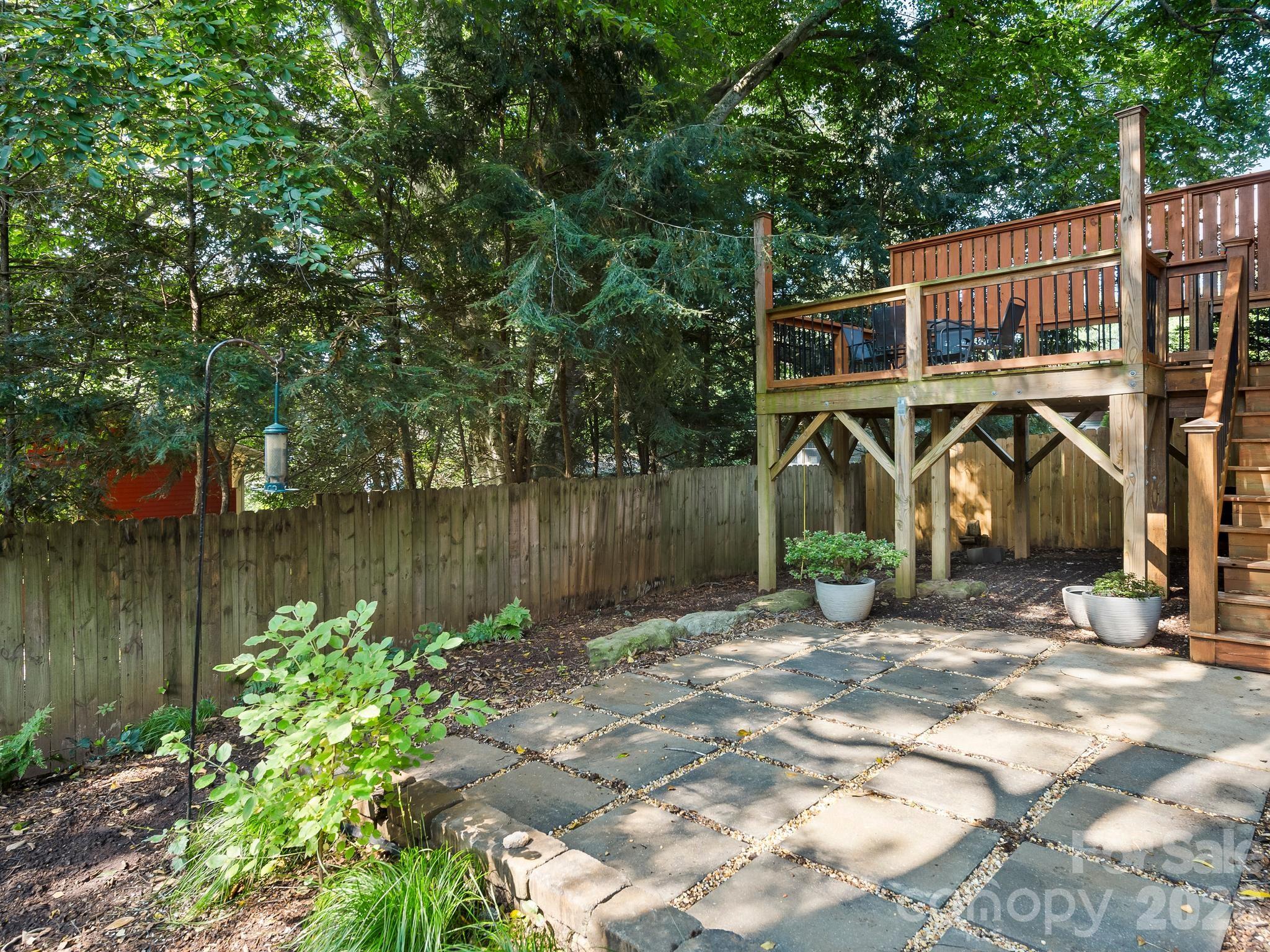 56 Harvard Place — Asheville