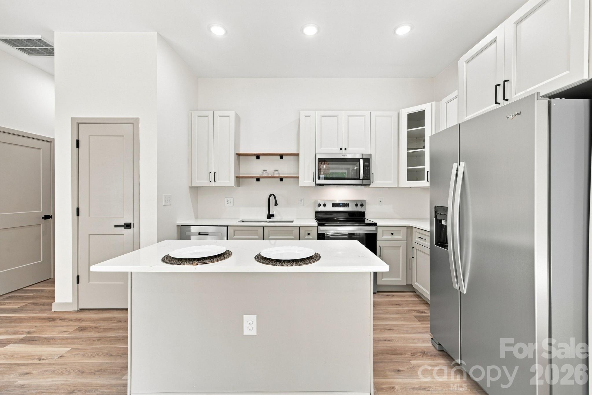 325 Lincoln Street SW #2/Unit B — Concord