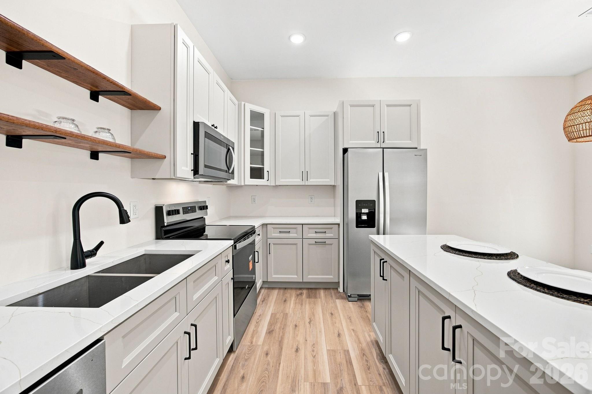 325 Lincoln Street SW #2/Unit B — Concord
