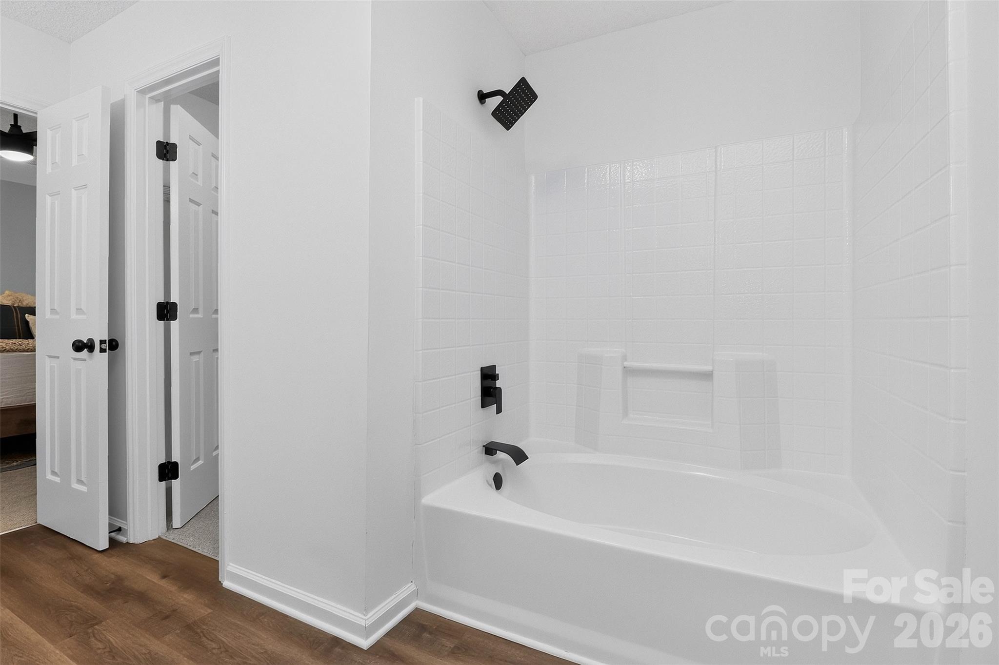 5800 Pennycross Lane — Charlotte