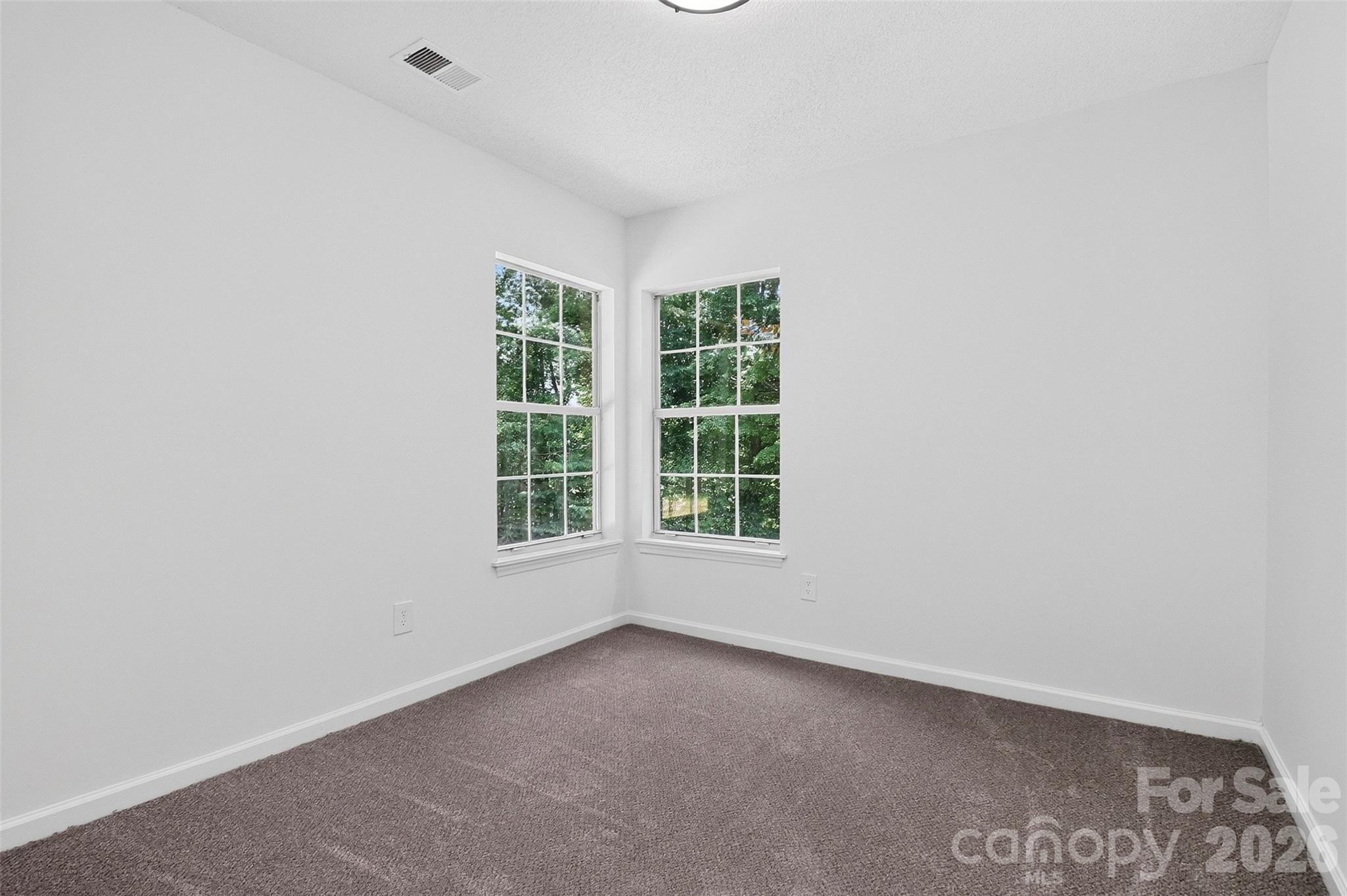 5800 Pennycross Lane — Charlotte