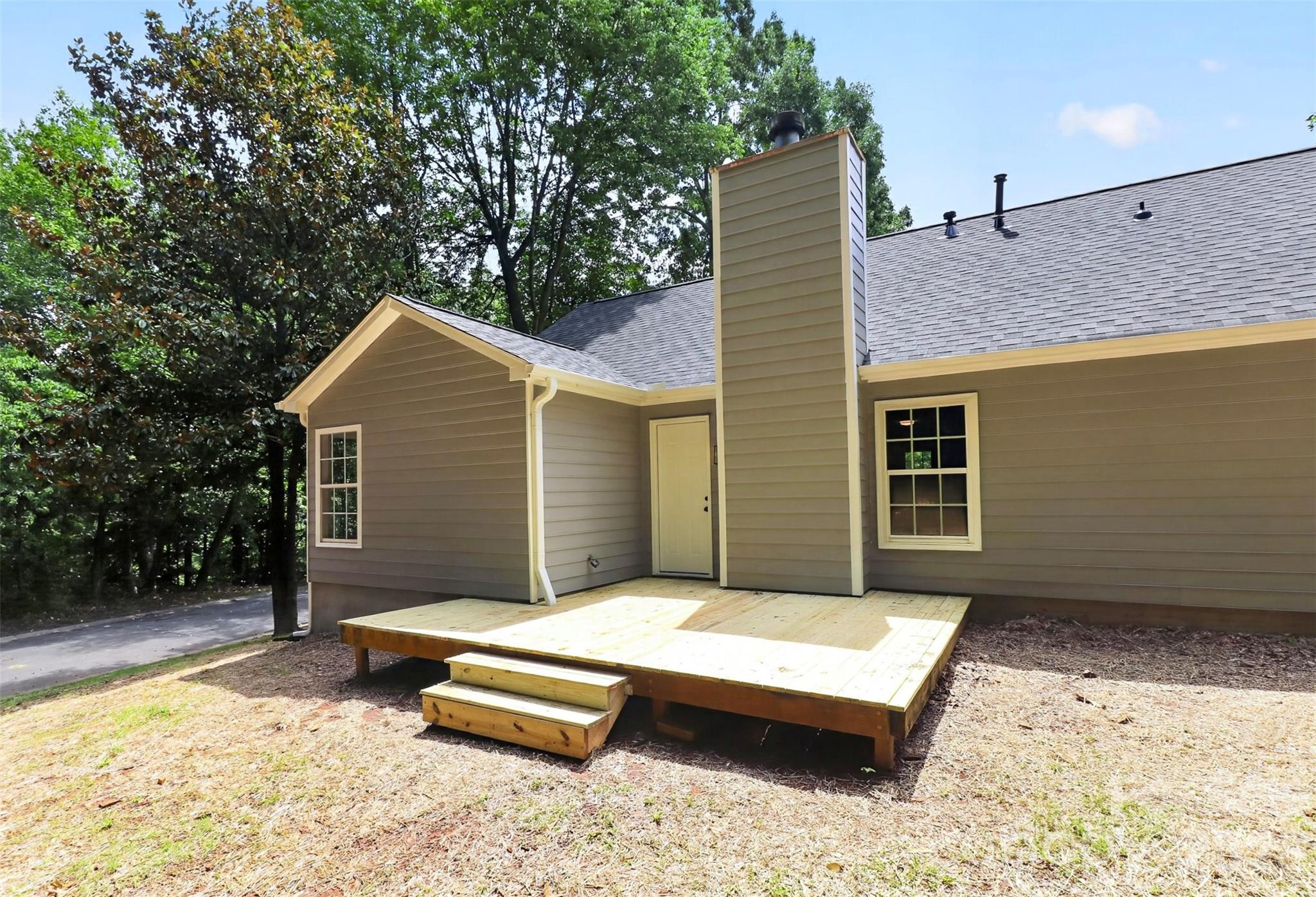 5800 Pennycross Lane — Charlotte