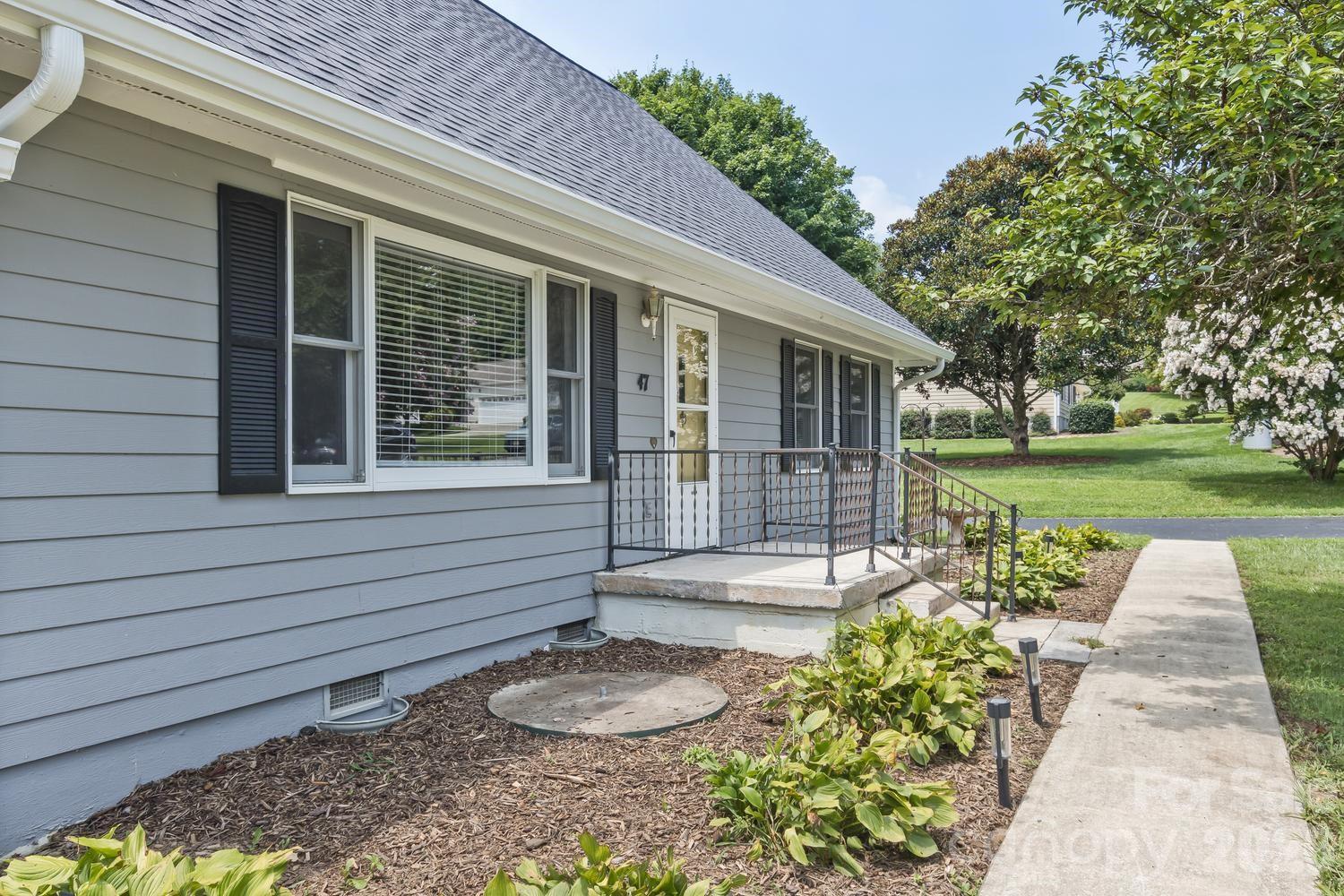 47 Cane Creek Circle — Fairview