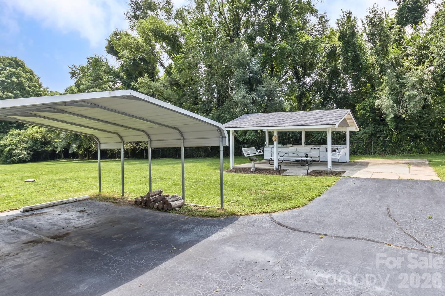 47 Cane Creek Circle — Fairview