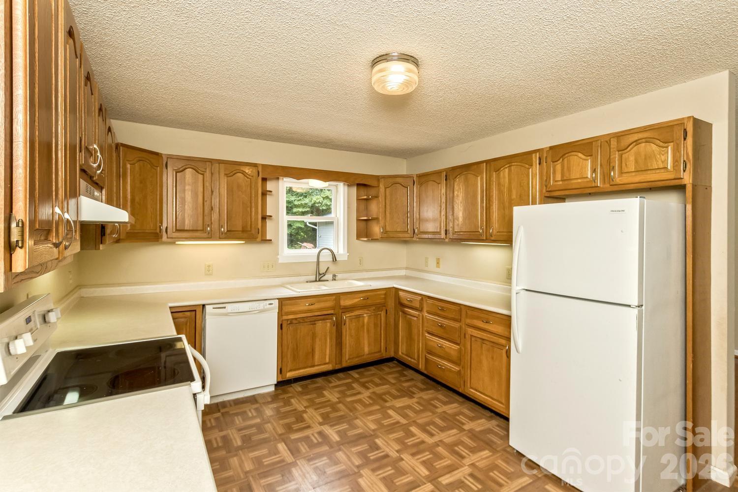 47 Cane Creek Circle — Fairview