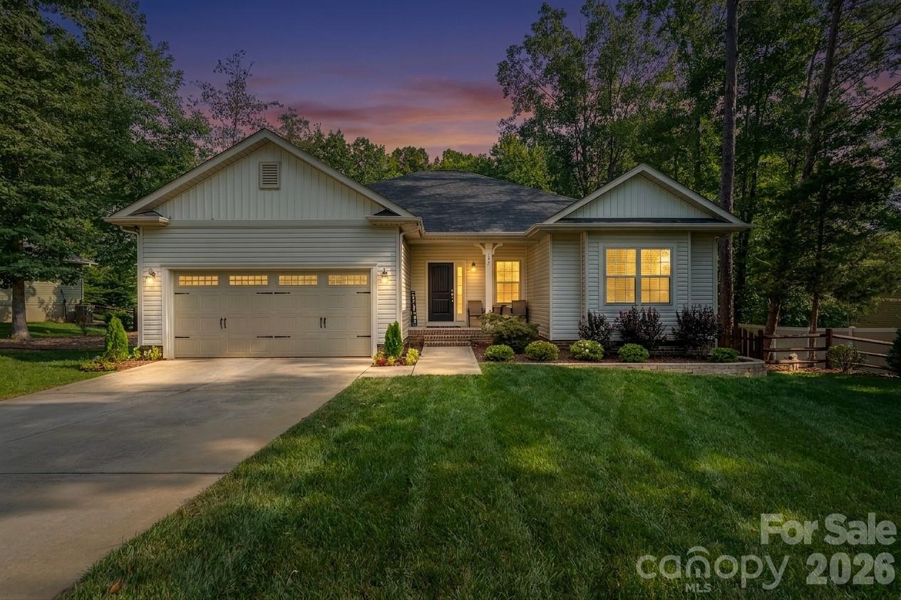 157 Wylie Trail — Statesville