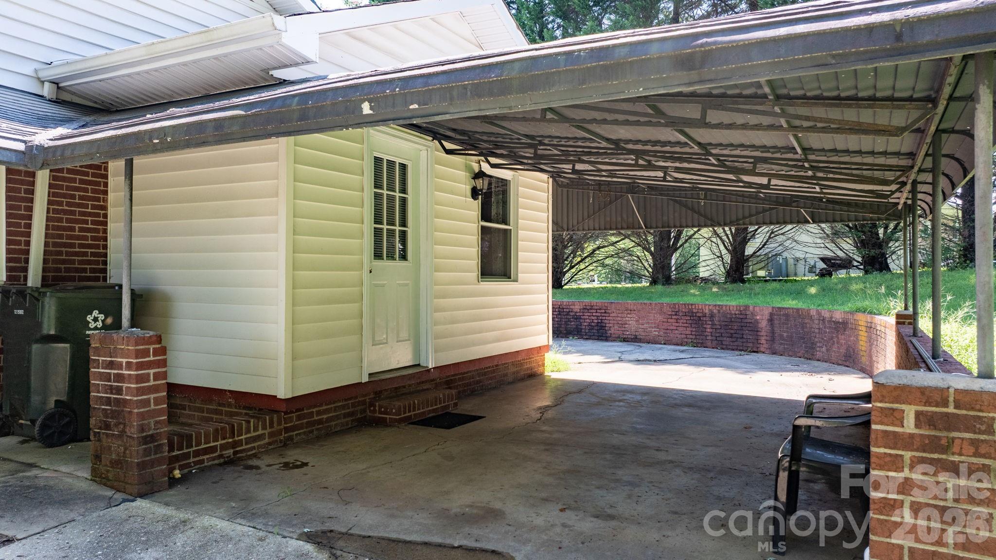 296 Pine Mountain Road — Hudson