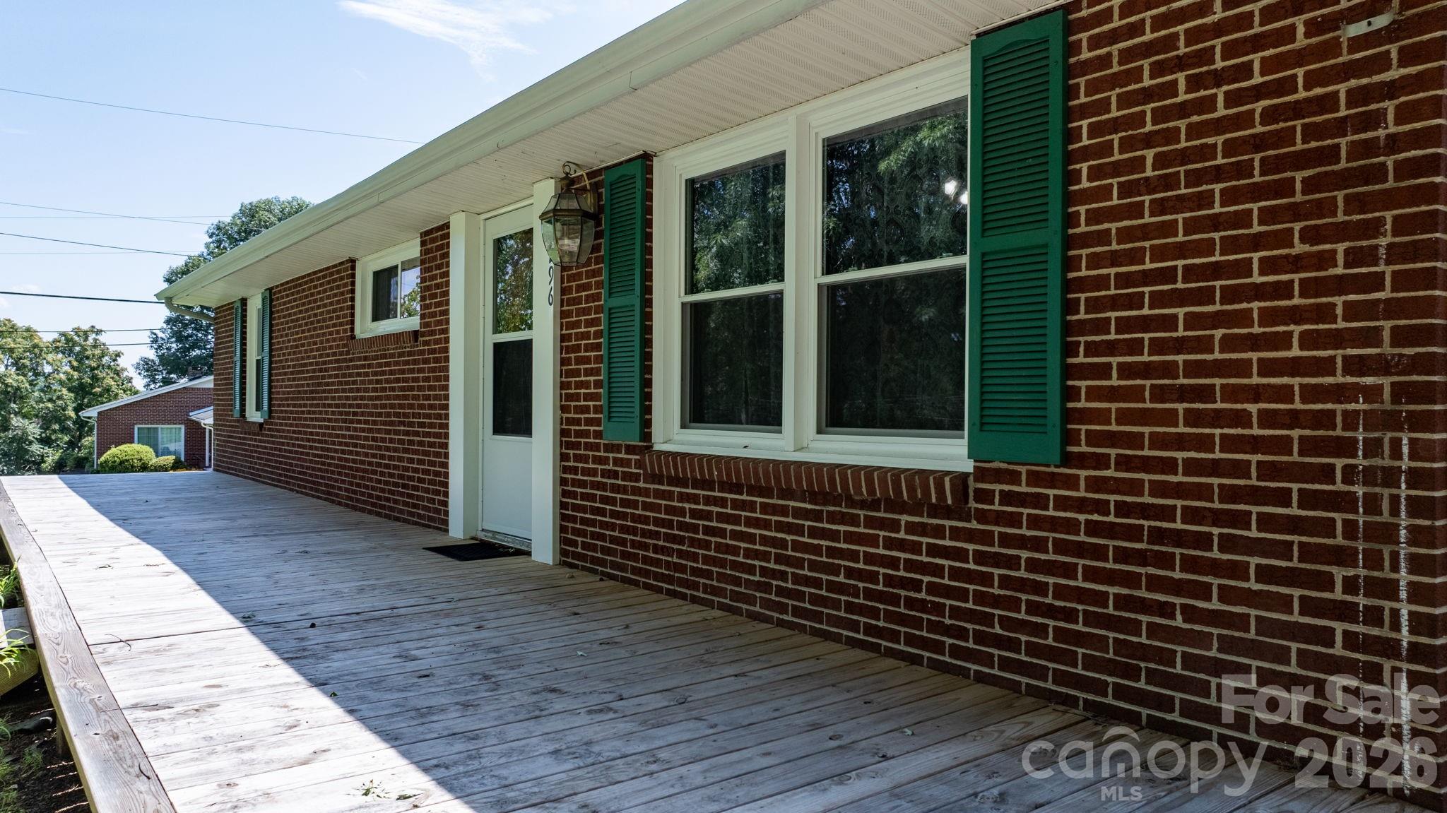 296 Pine Mountain Road — Hudson
