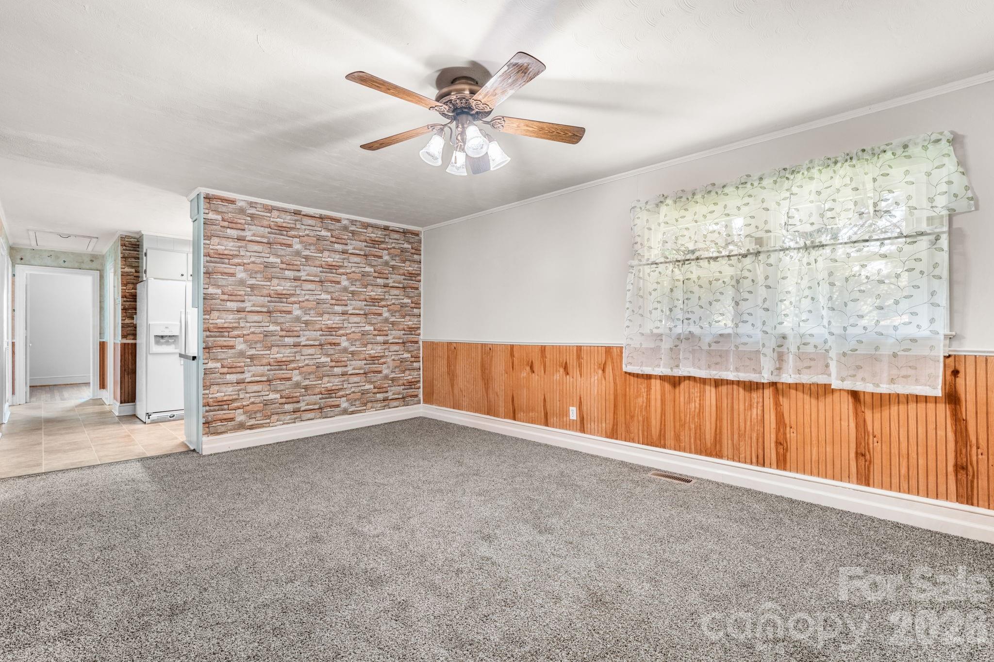 296 Pine Mountain Road — Hudson