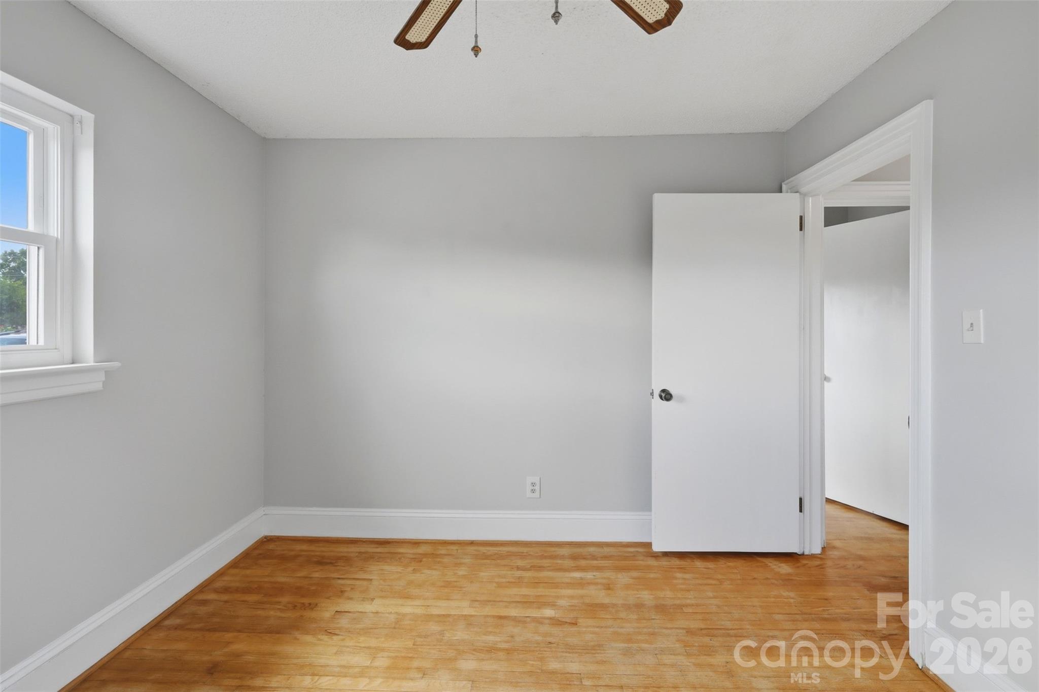 2262 9th Avenue Drive NE — Hickory